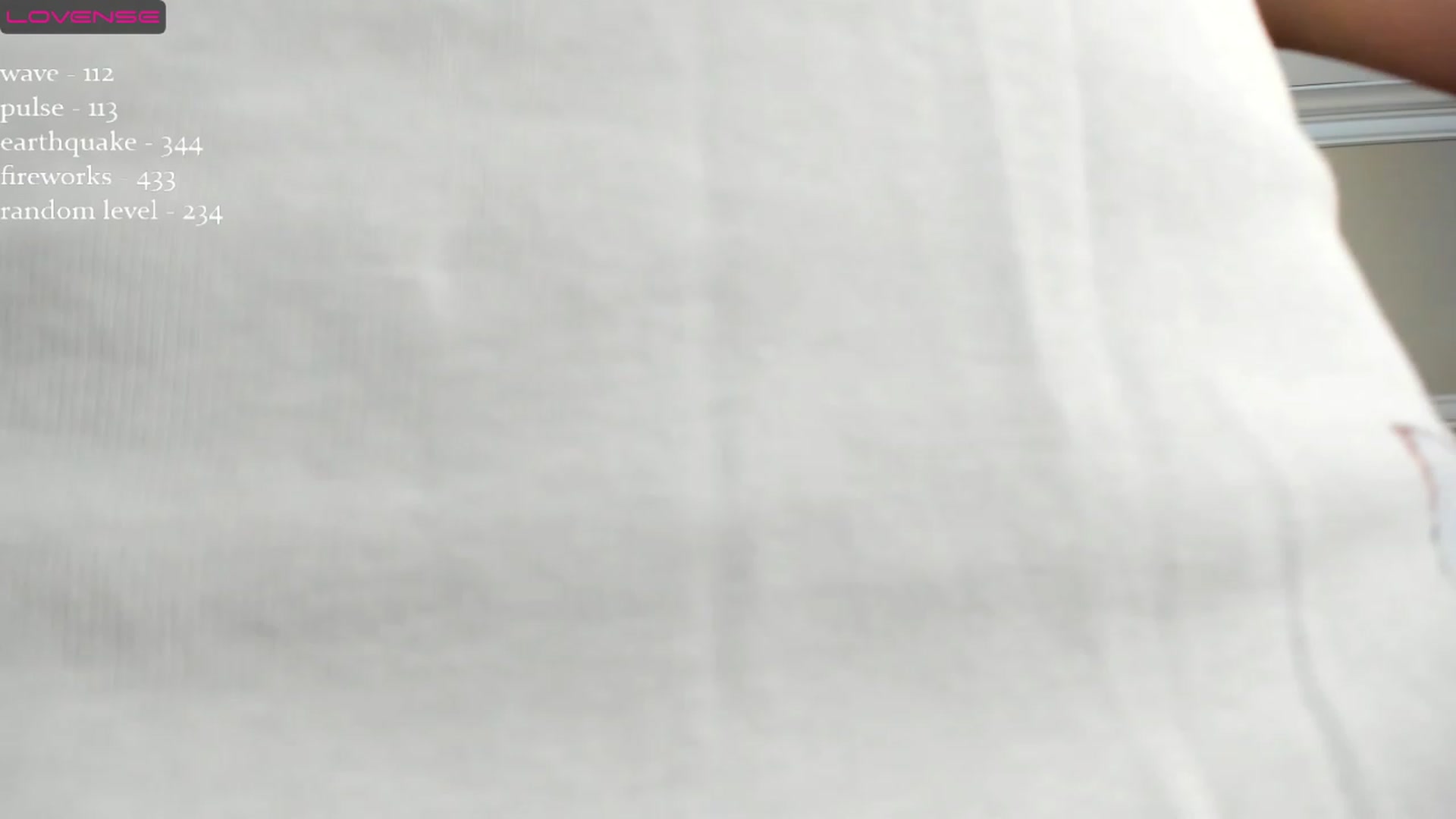 Gallery image thumbnail from Emma_clarc's myfreecams stream on, 11/25/2022, 05:13 image 3 of 20