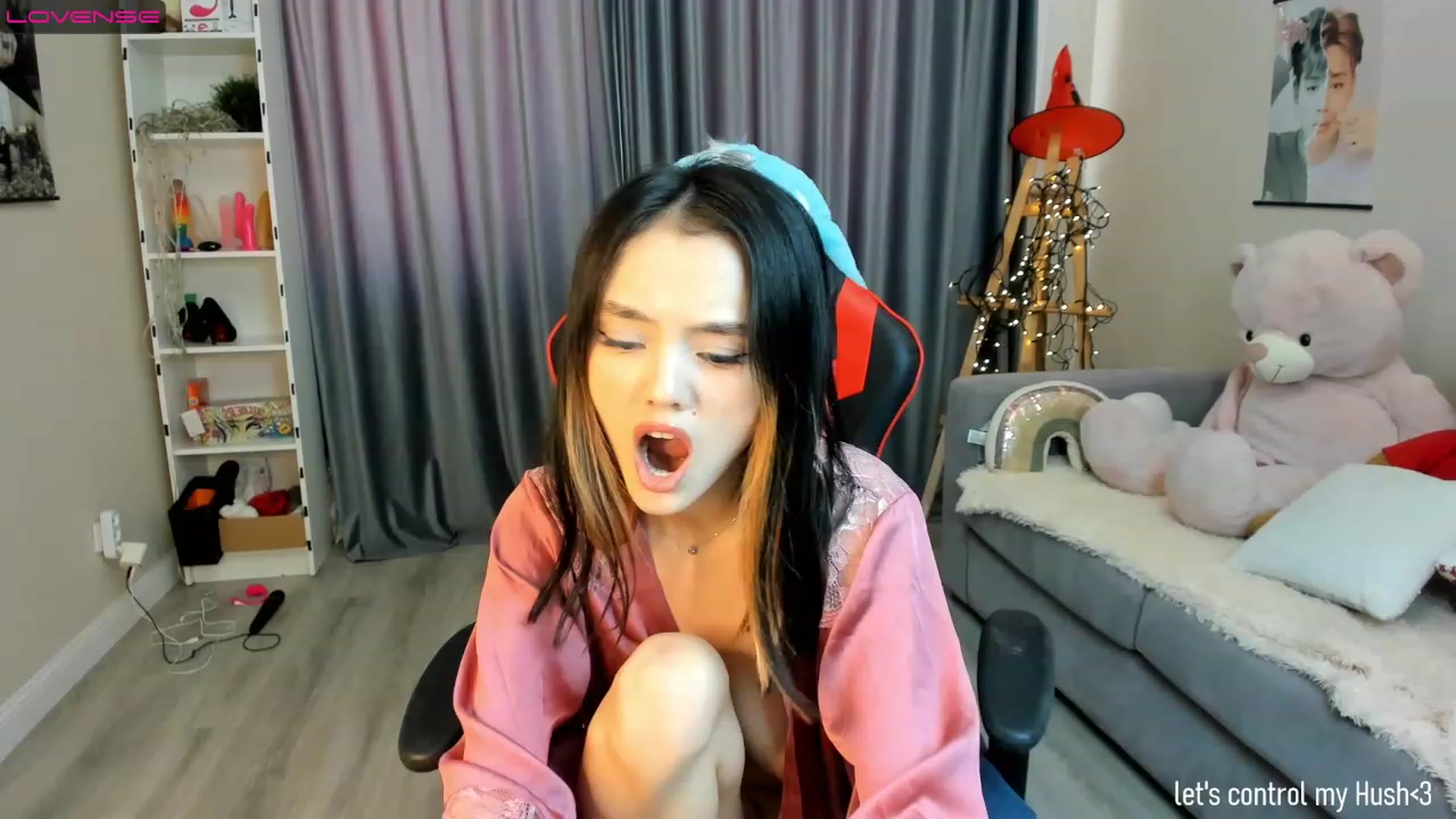 Gallery image thumbnail from Emma_clarc's myfreecams stream on, 01/07/2023, 09:12 image 4 of 20