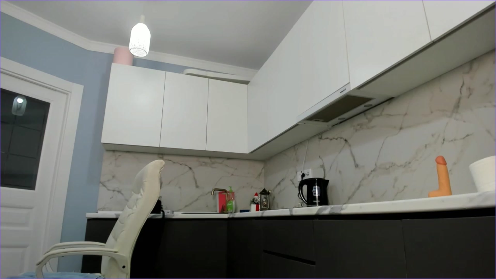 Gallery image thumbnail from Emma_clarc's myfreecams stream on, 01/13/2023, 17:40 image 10 of 20