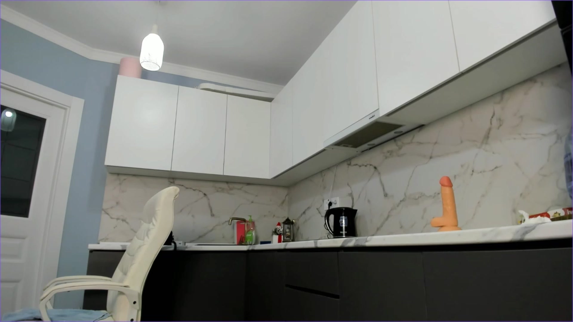 Gallery image thumbnail from Emma_clarc's myfreecams stream on, 01/13/2023, 17:40 image 9 of 20