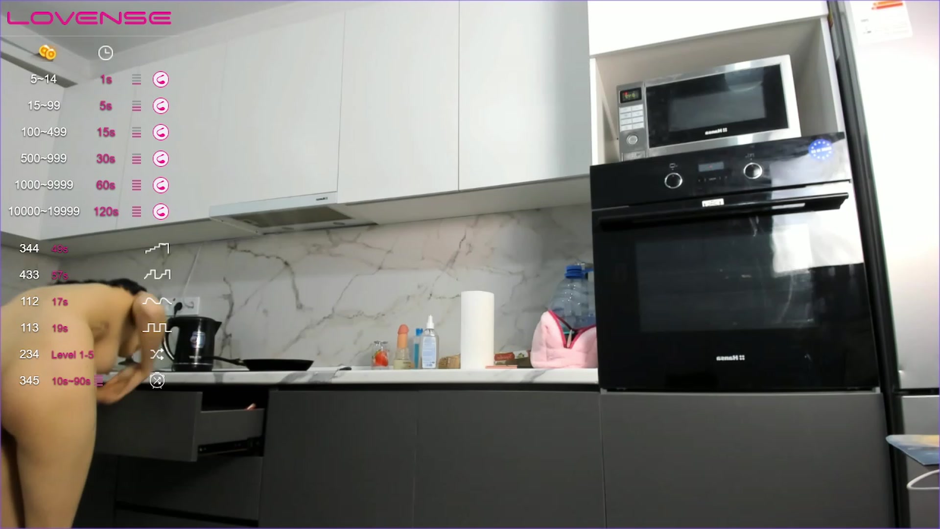 Gallery image thumbnail from Emma_clarc's myfreecams stream on, 01/15/2023, 11:50 image 9 of 20