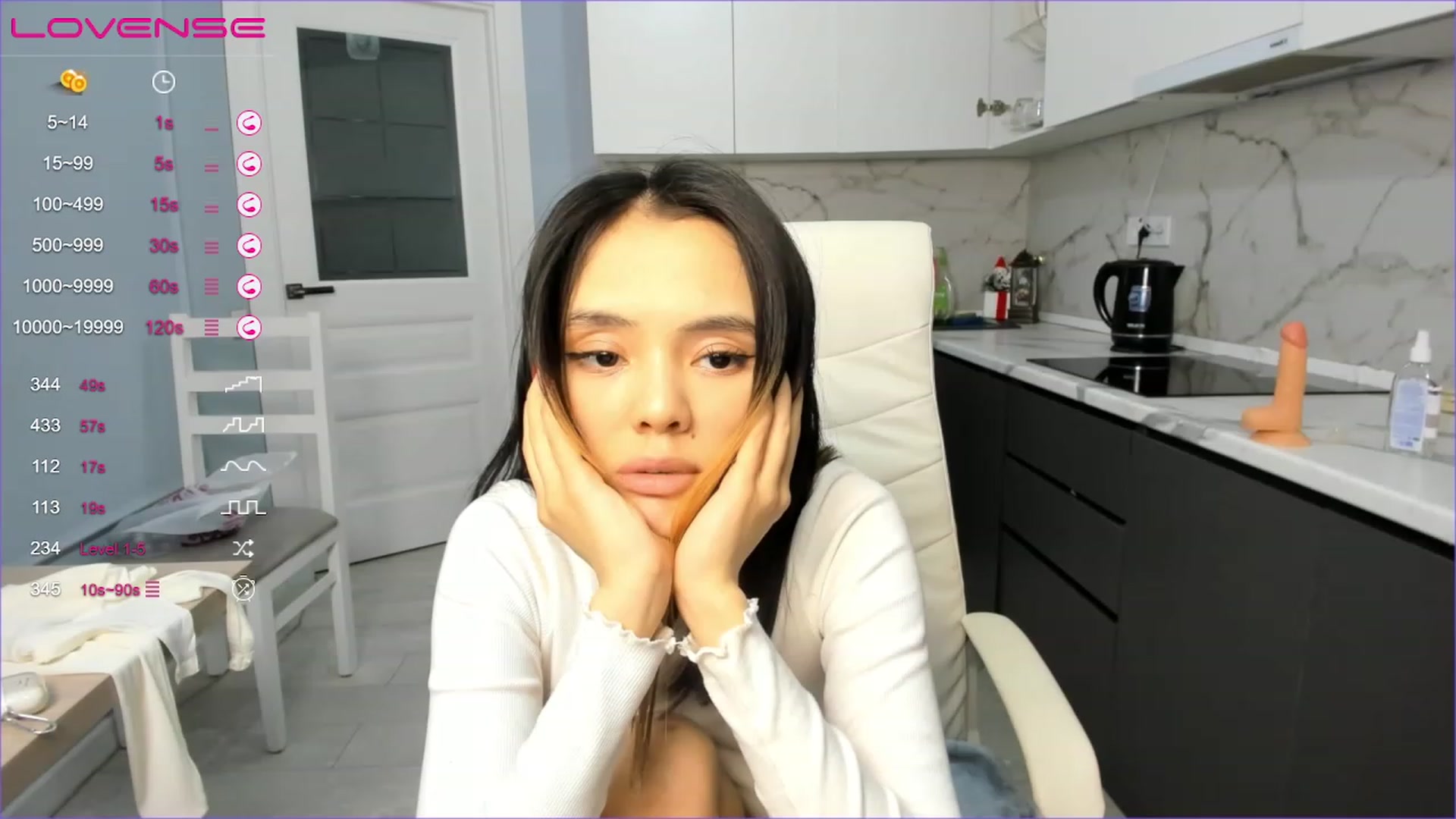 Gallery image thumbnail from Emma_clarc's myfreecams stream on, 01/15/2023, 12:53 image 20 of 20