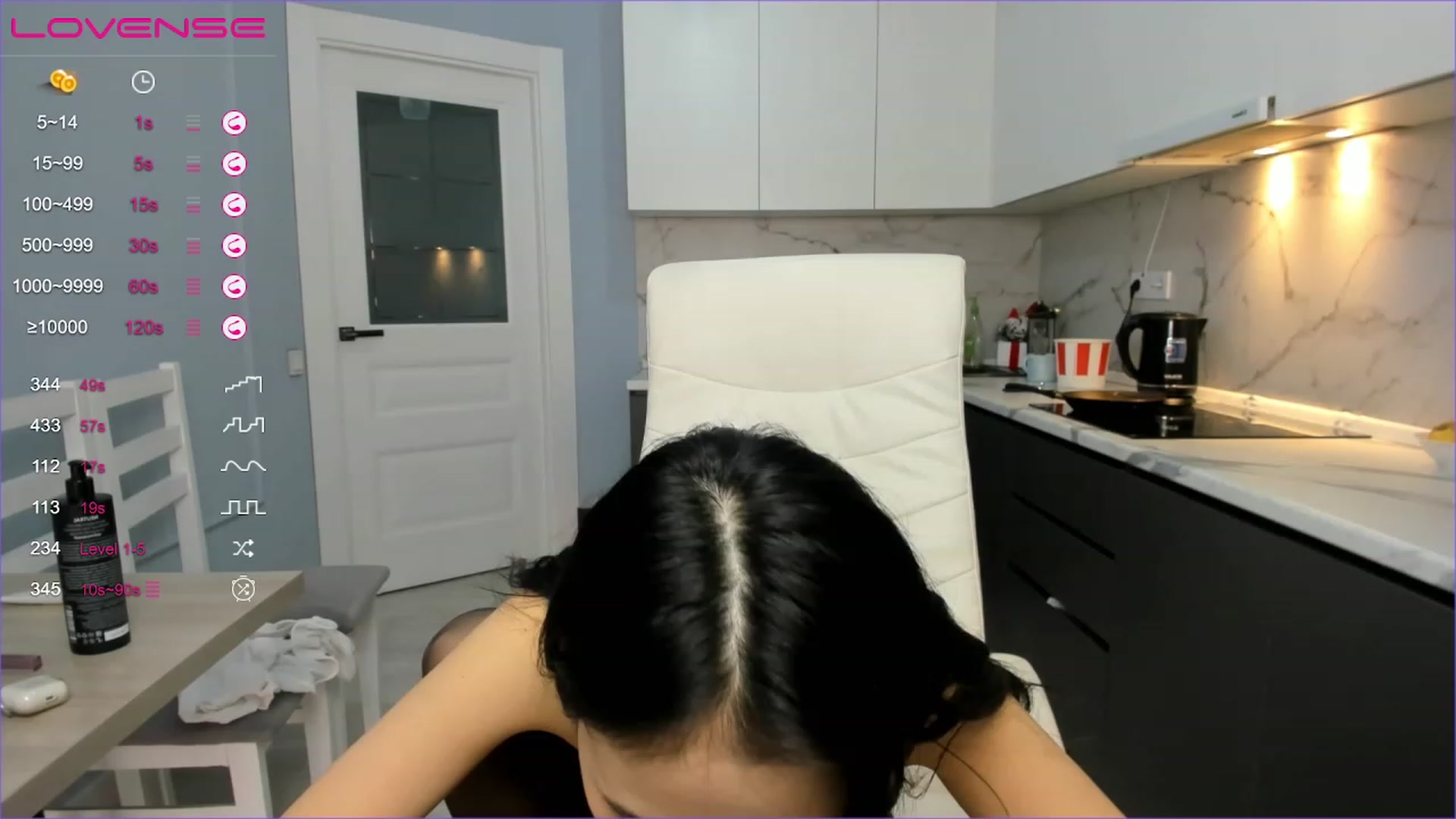 Gallery image thumbnail from Emma_clarc's myfreecams stream on, 01/30/2023, 05:01 image 4 of 20