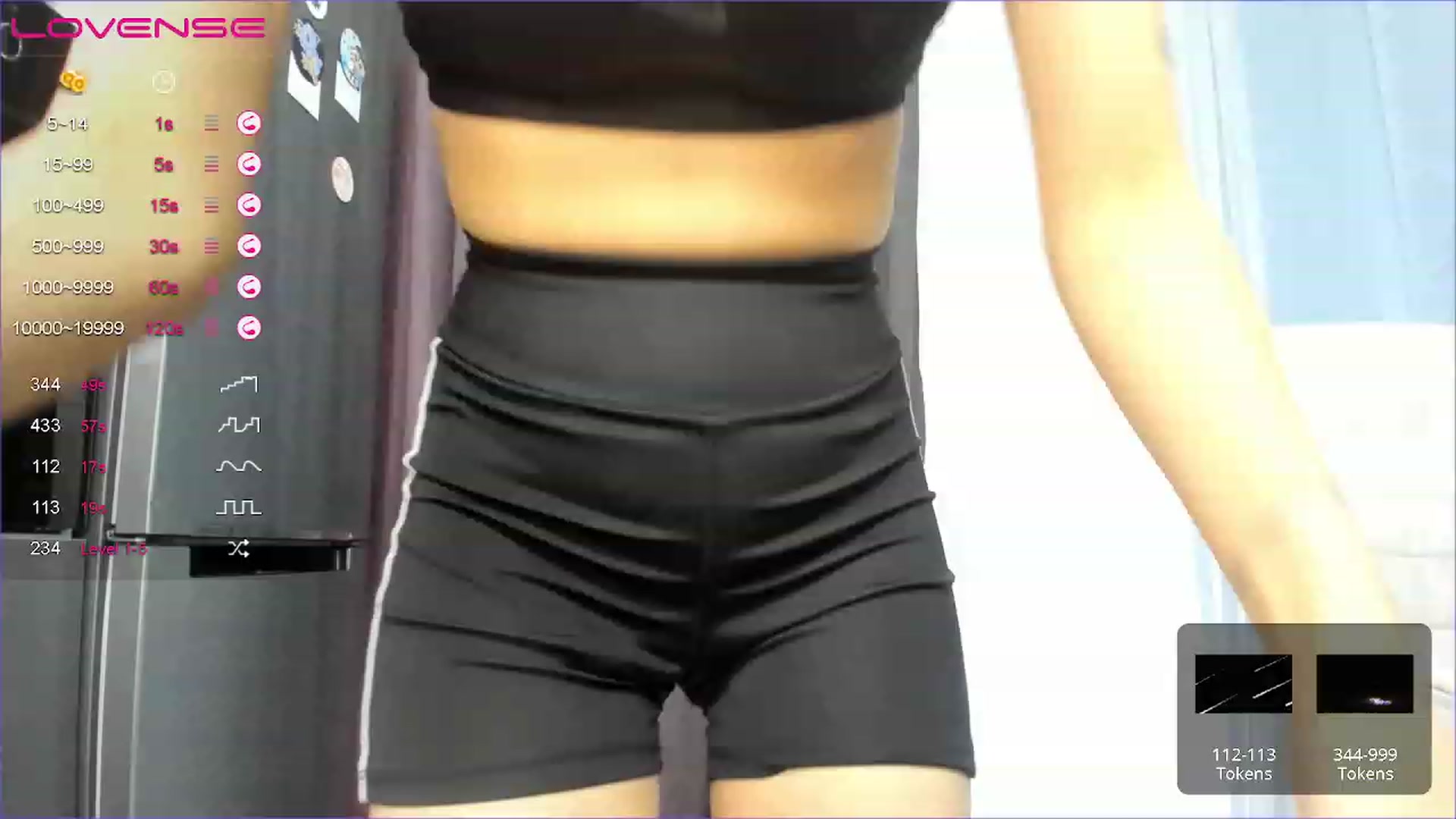 Gallery image thumbnail from Emma_clarc's myfreecams stream on, 02/09/2023, 10:32 image 17 of 20