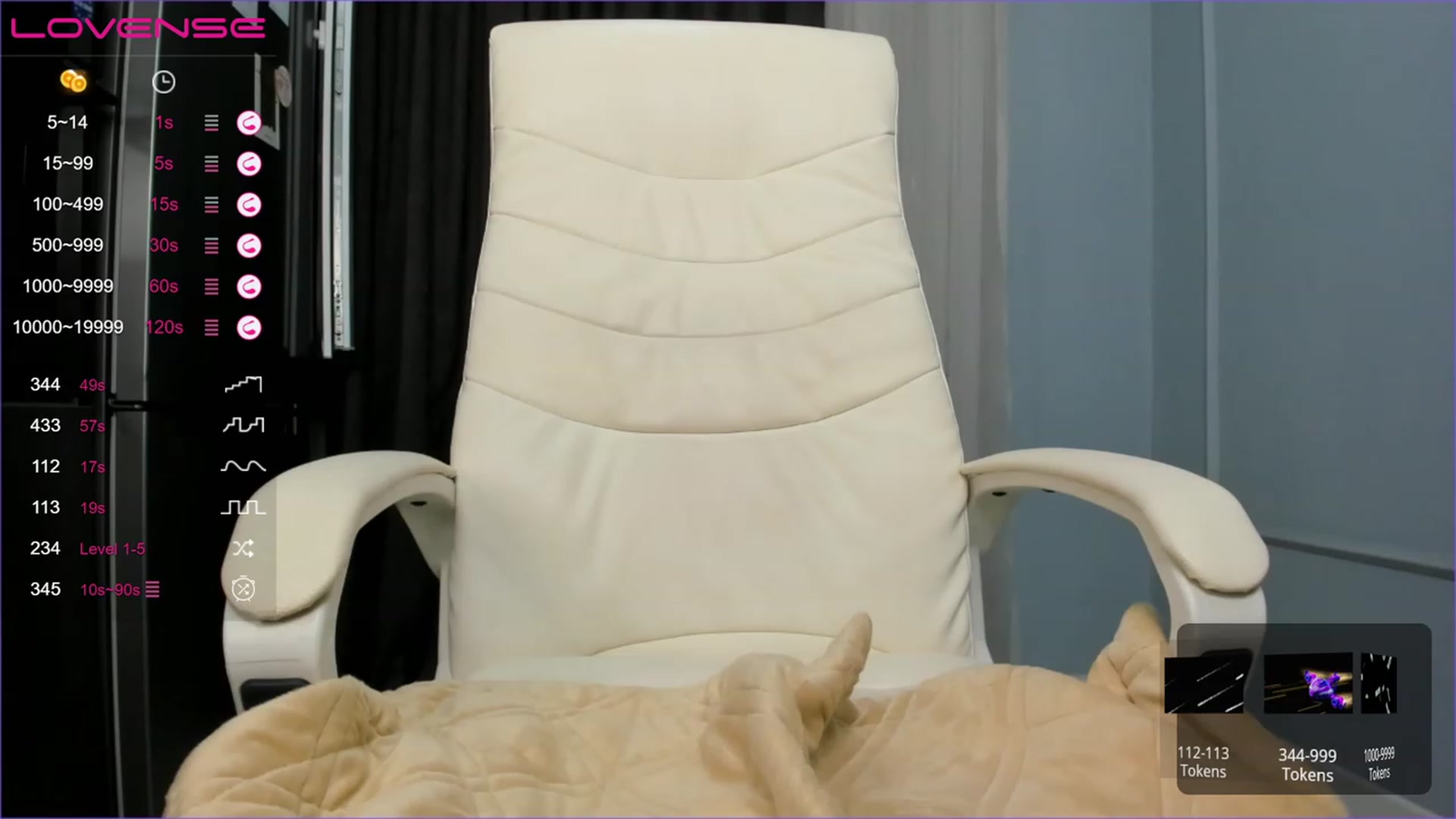 Gallery image thumbnail from Emma_clarc's myfreecams stream on, 03/11/2023, 13:25 image 19 of 20