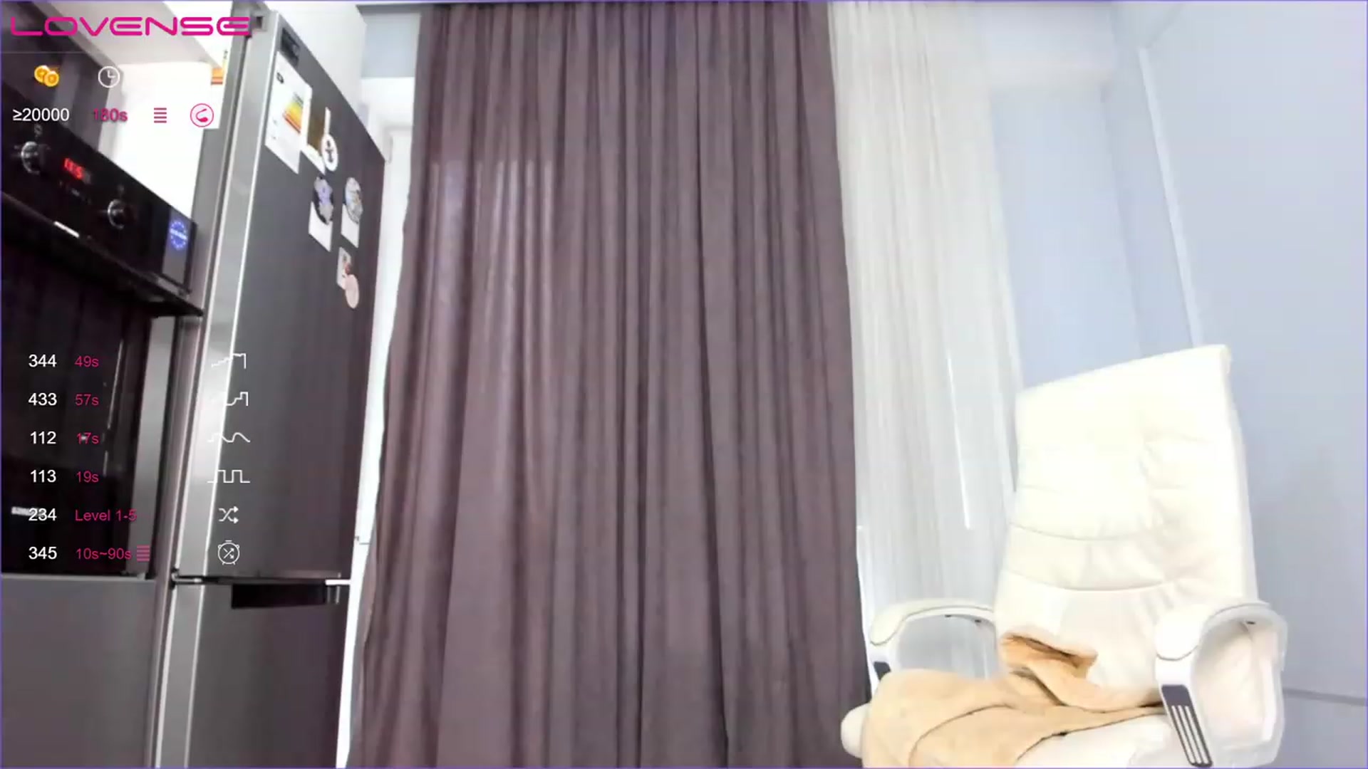 Gallery image thumbnail from Emma_clarc's myfreecams stream on, 04/18/2023, 11:59 image 18 of 20