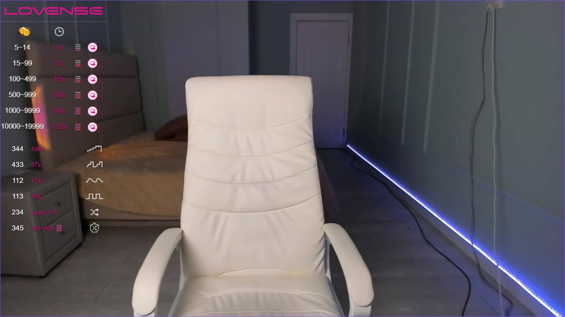 Gallery image thumbnail from Emma_clarc's myfreecams stream on, 04/28/2023, 12:30 image 13 of 20