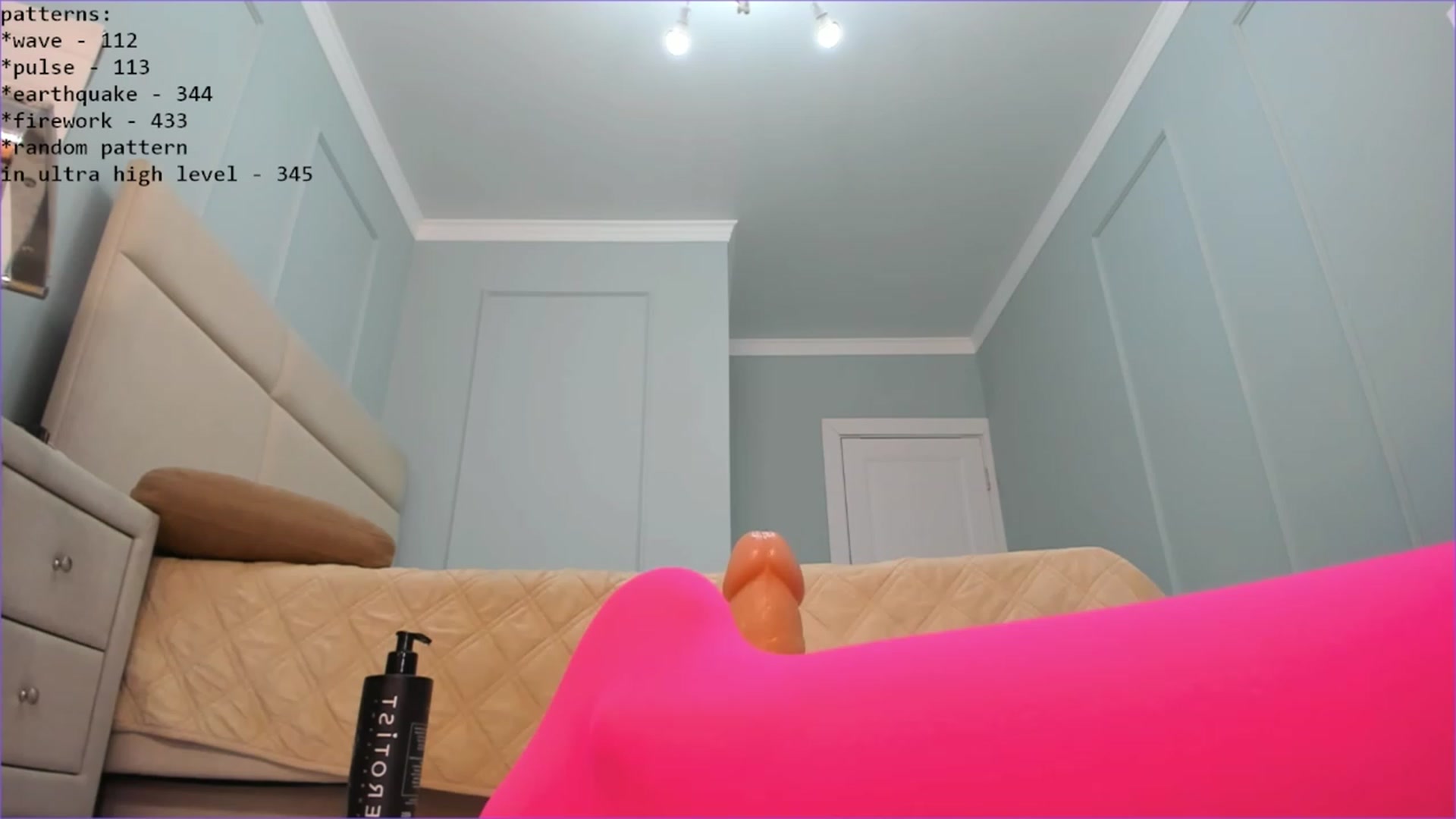 Gallery image thumbnail from Emma_clarc's myfreecams stream on, 05/11/2023, 05:56 image 7 of 20