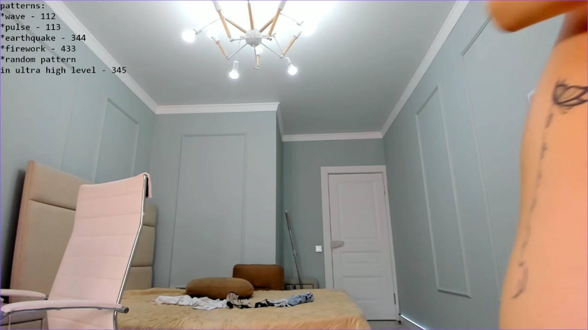 Gallery image thumbnail from Emma_clarc's myfreecams stream on, 05/19/2023, 05:50 image 17 of 20