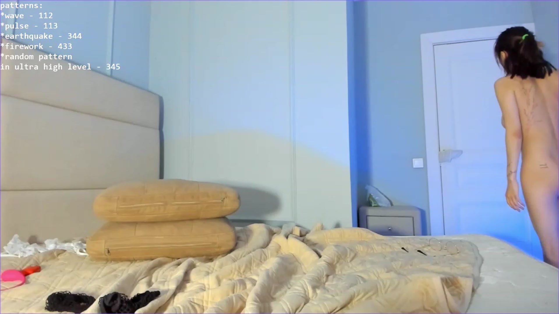 Gallery image thumbnail from Emma_clarc's myfreecams stream on, 05/20/2023, 13:29 image 20 of 20