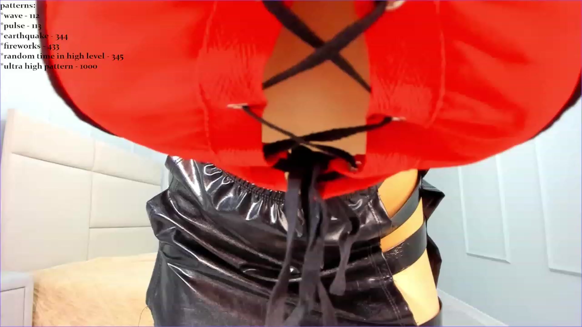 Gallery image thumbnail from Emma_clarc's myfreecams stream on, 05/29/2023, 12:15 image 12 of 20