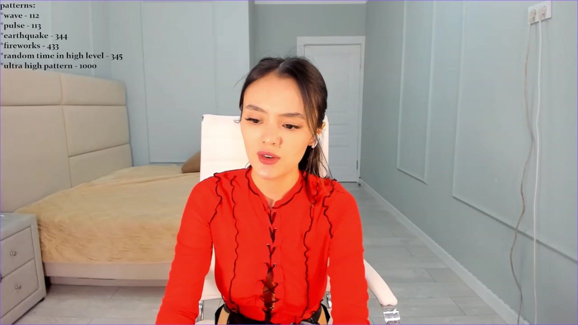 Gallery image thumbnail from Emma_clarc's myfreecams stream on, 05/29/2023, 12:15 image 2 of 20