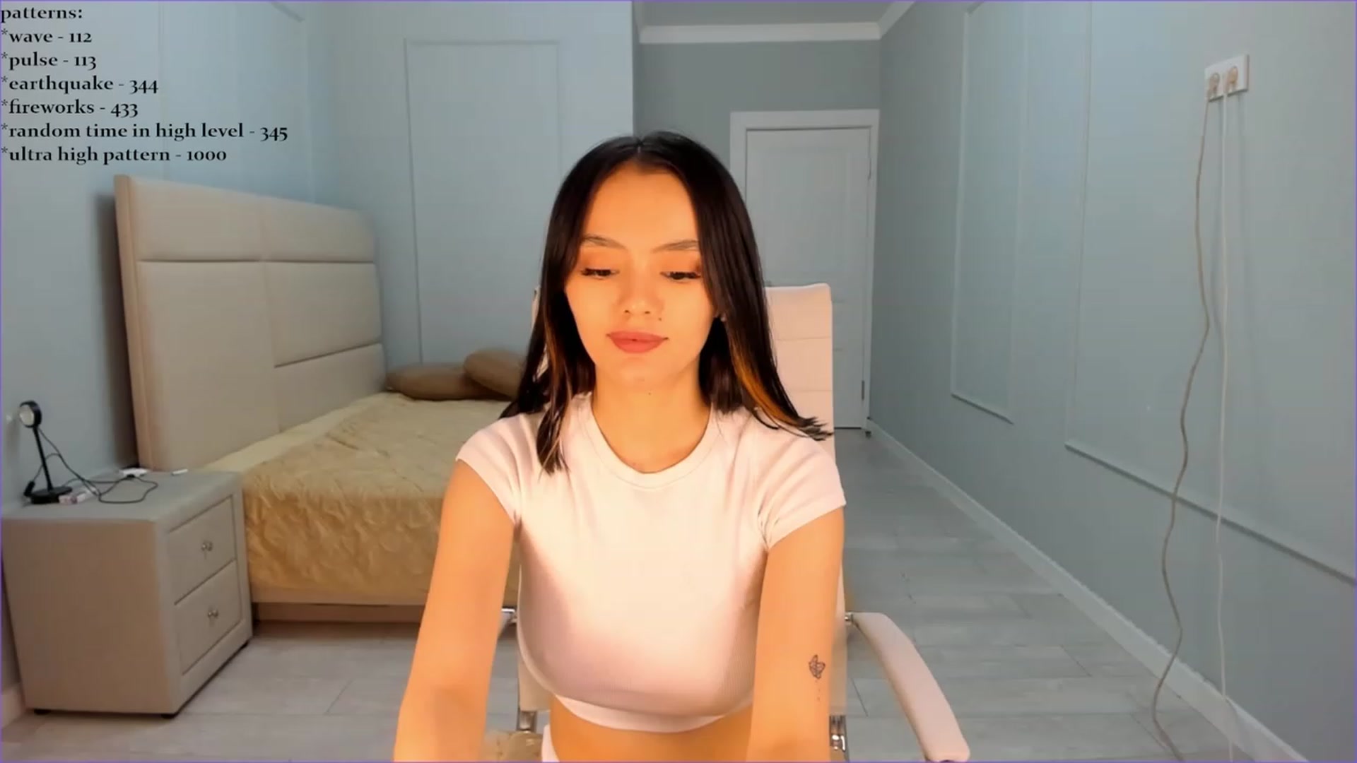 Gallery image thumbnail from Emma_clarc's myfreecams stream on, 05/30/2023, 10:34 image 20 of 20