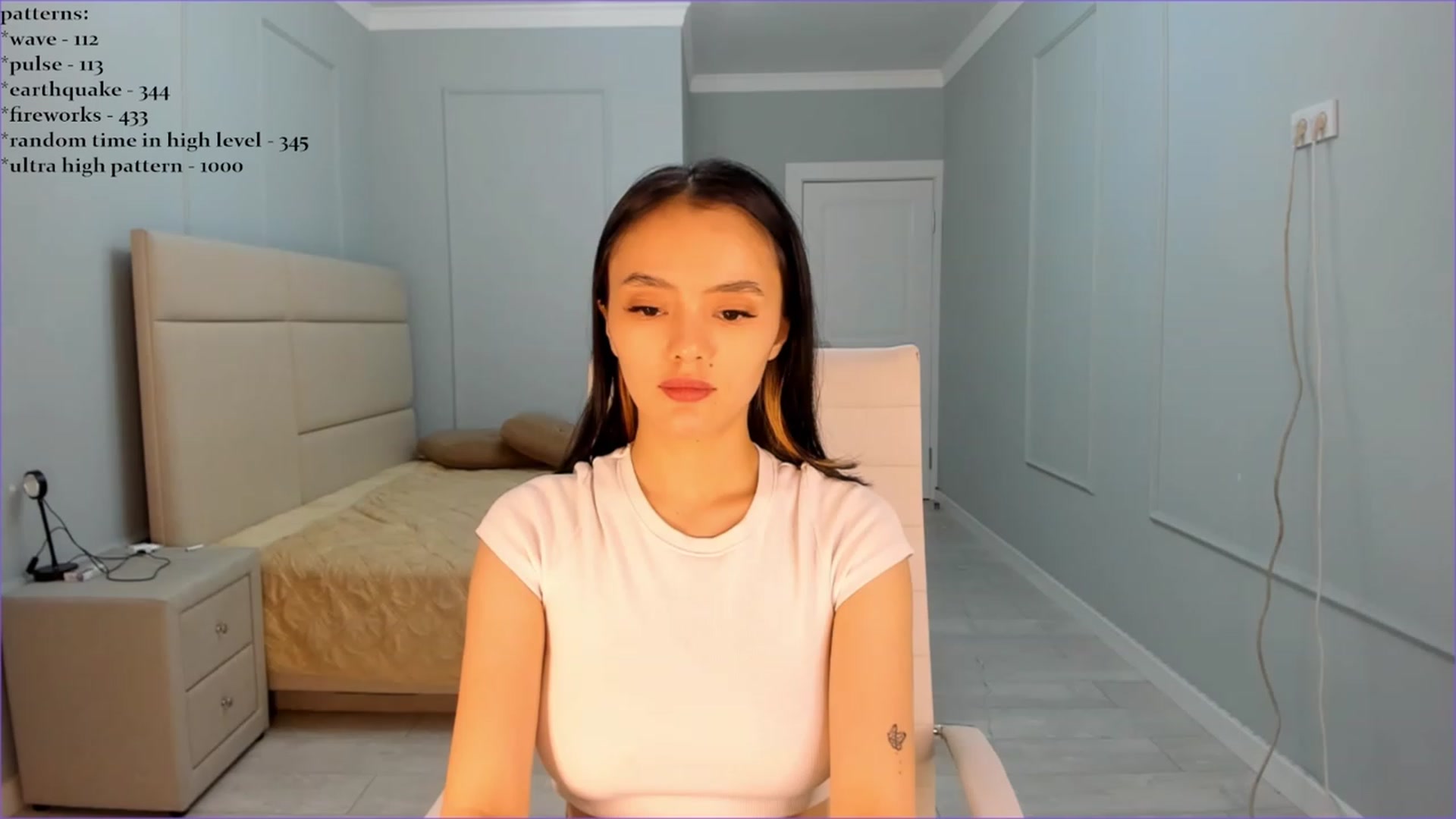 Gallery image thumbnail from Emma_clarc's myfreecams stream on, 05/30/2023, 10:34 image 8 of 20