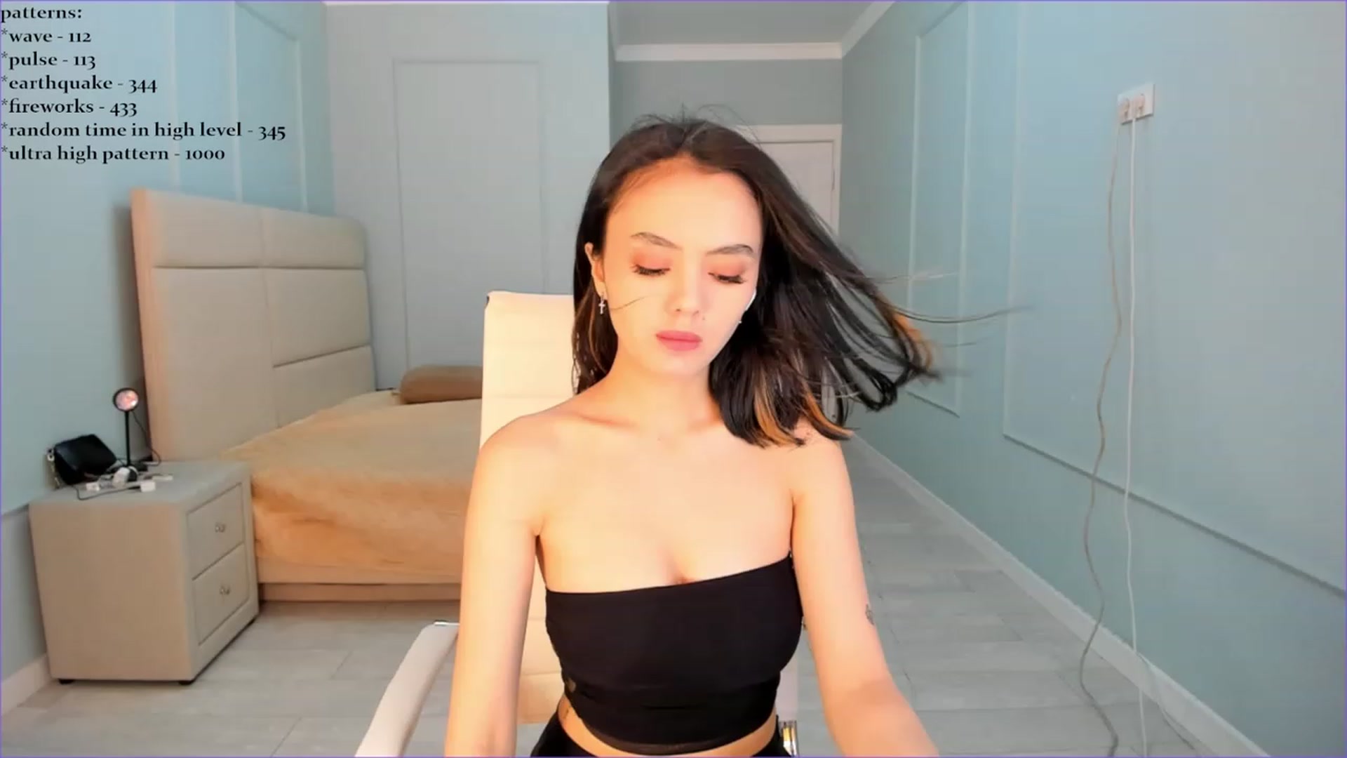 Gallery image thumbnail from Emma_clarc's myfreecams stream on, 05/31/2023, 05:24 image 2 of 20