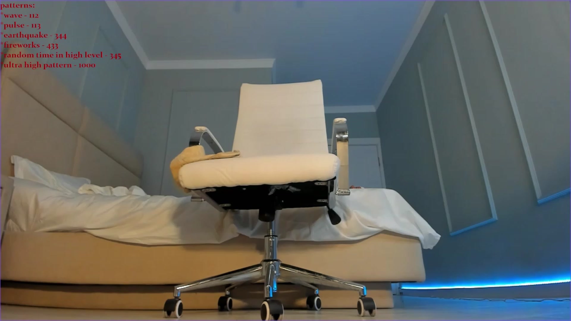 Gallery image thumbnail from Emma_clarc's myfreecams stream on, 06/16/2023, 19:06 image 1 of 20