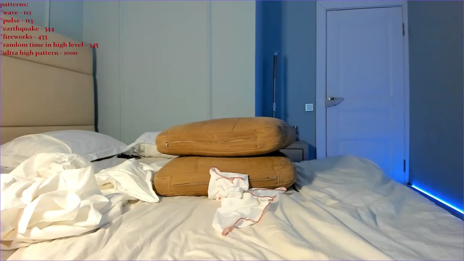 Gallery image thumbnail from Emma_clarc's myfreecams stream on, 06/18/2023, 22:16 image 19 of 20