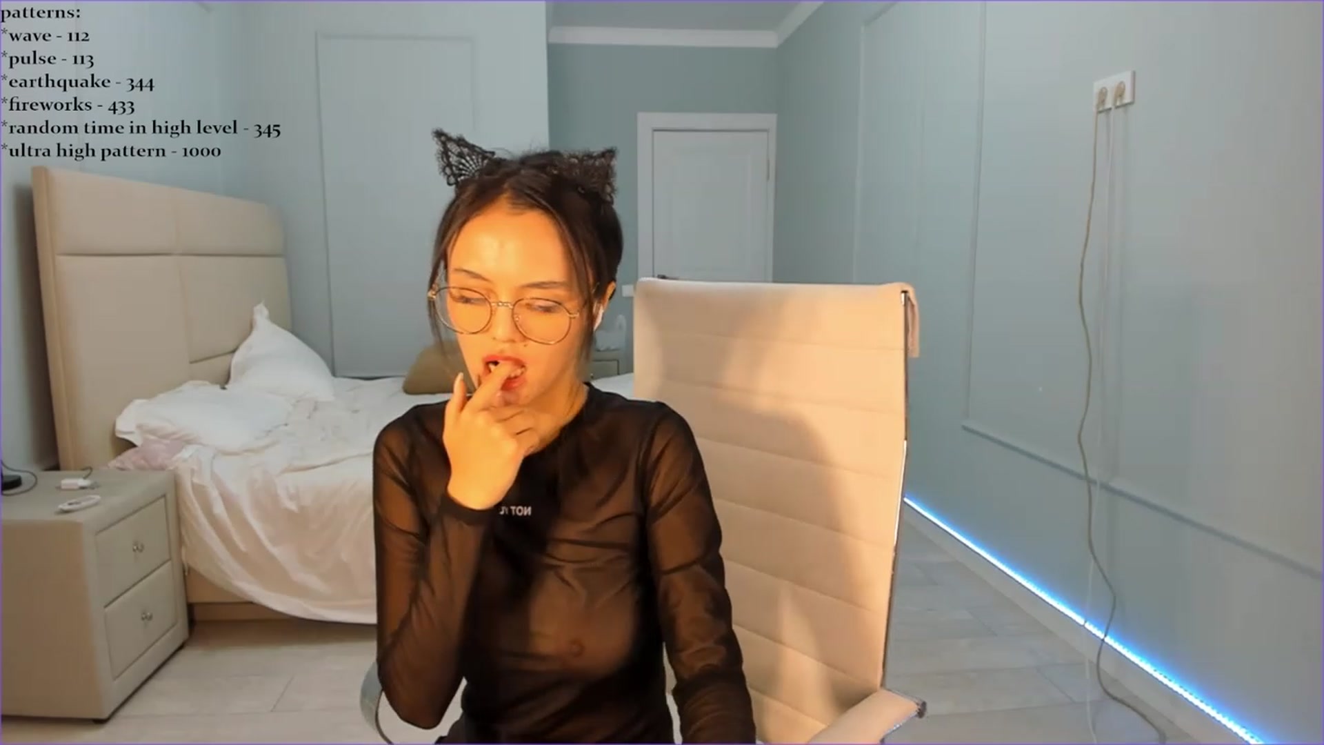 Gallery image thumbnail from Emma_clarc's myfreecams stream on, 08/30/2023, 17:51 image 18 of 20