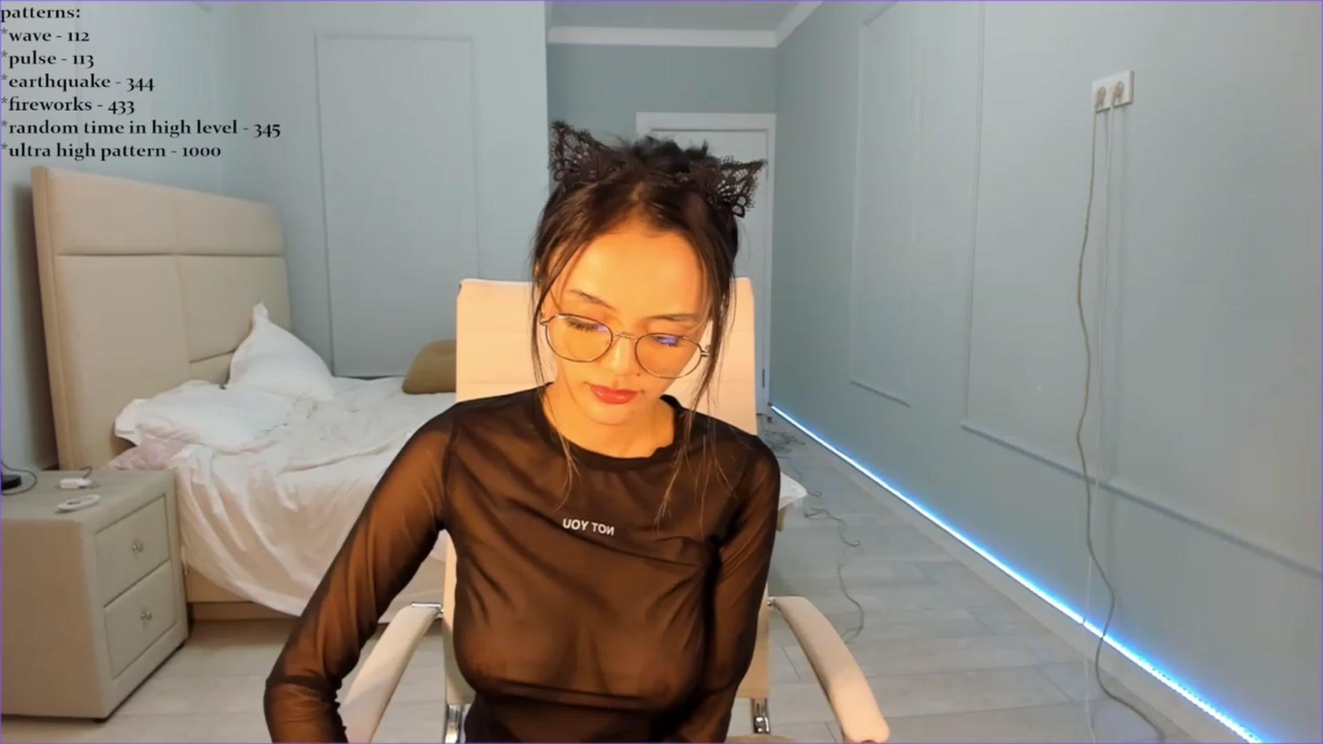 Gallery image thumbnail from Emma_clarc's myfreecams stream on, 08/30/2023, 17:51 image 9 of 20