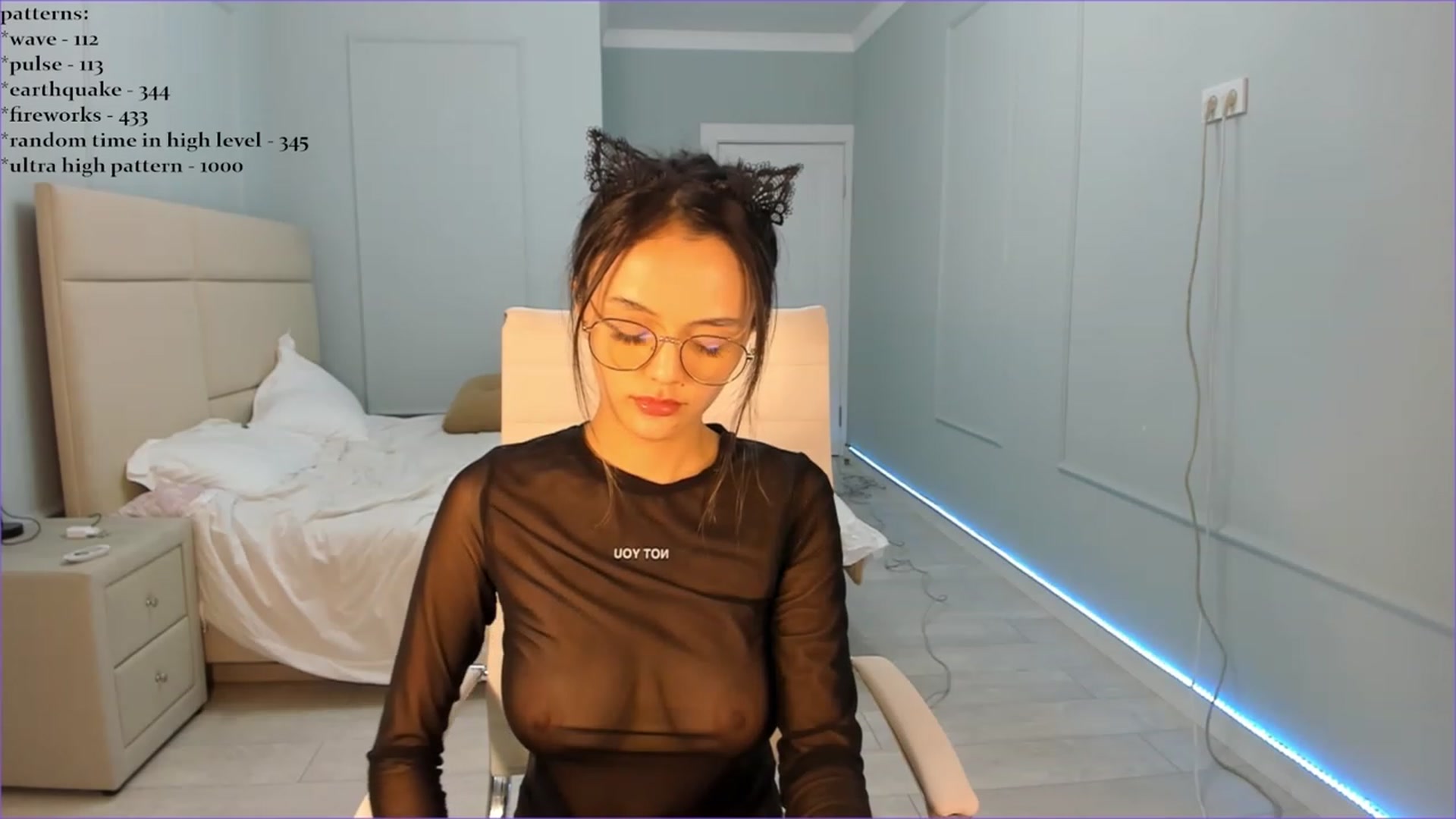Gallery image thumbnail from Emma_clarc's myfreecams stream on, 08/30/2023, 17:51 image 11 of 20