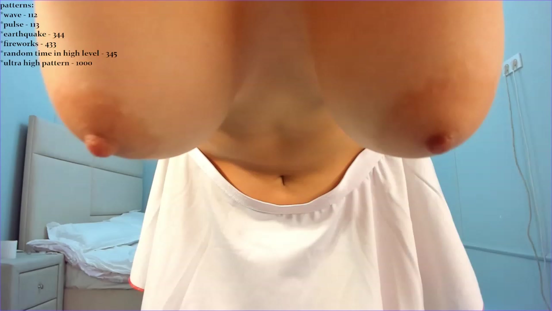 Gallery image thumbnail from Emma_clarc's myfreecams stream on, 09/07/2023, 17:00 image 14 of 20
