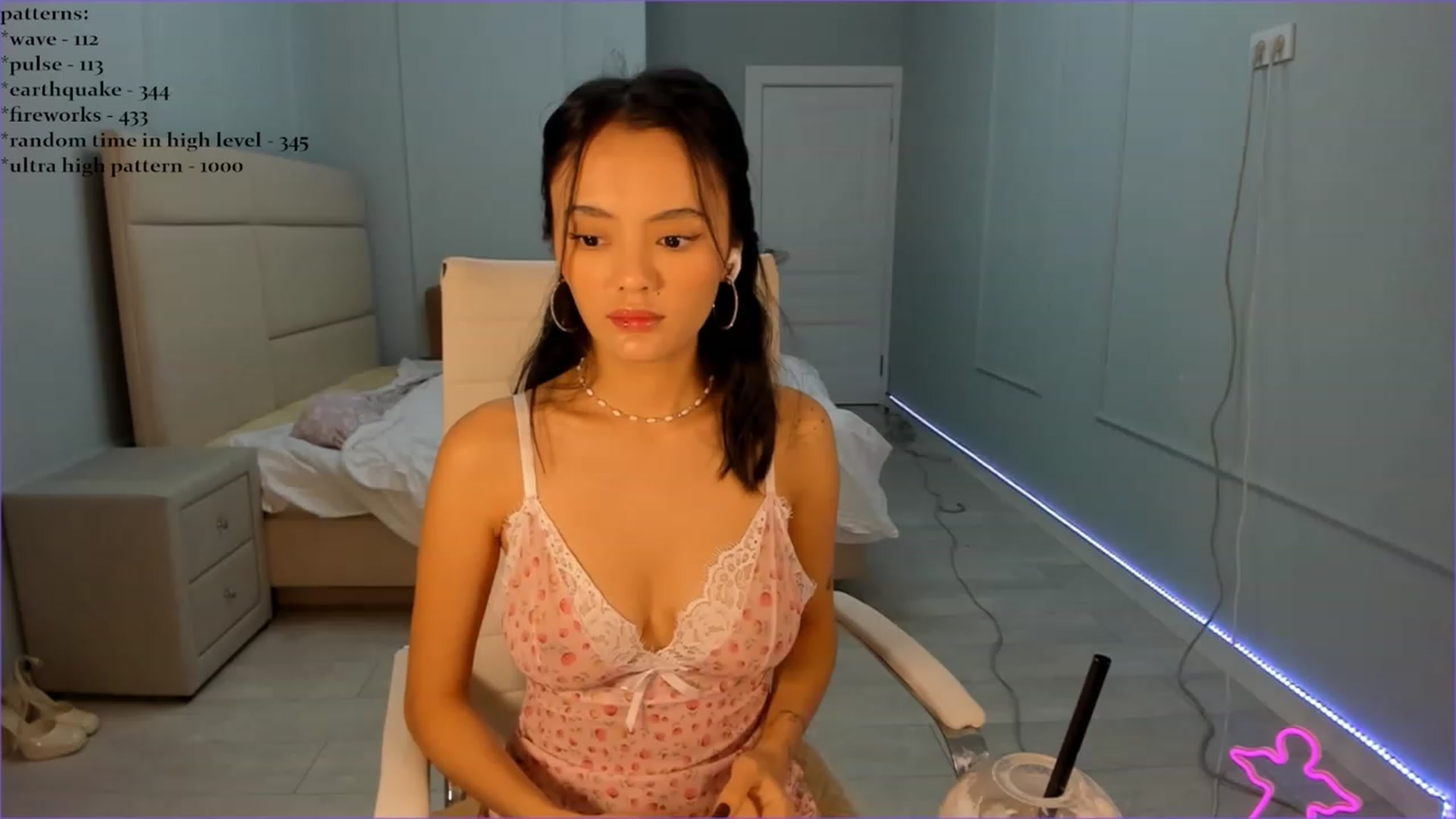 Gallery image thumbnail from Emma_clarc's myfreecams stream on, 09/26/2023, 06:56 image 5 of 20
