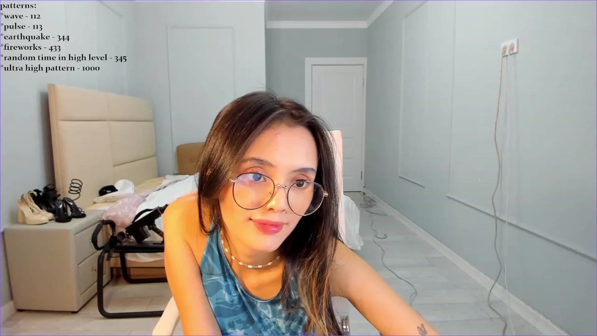 Gallery image thumbnail from Emma_clarc's myfreecams stream on, 09/27/2023, 10:19 image 14 of 20