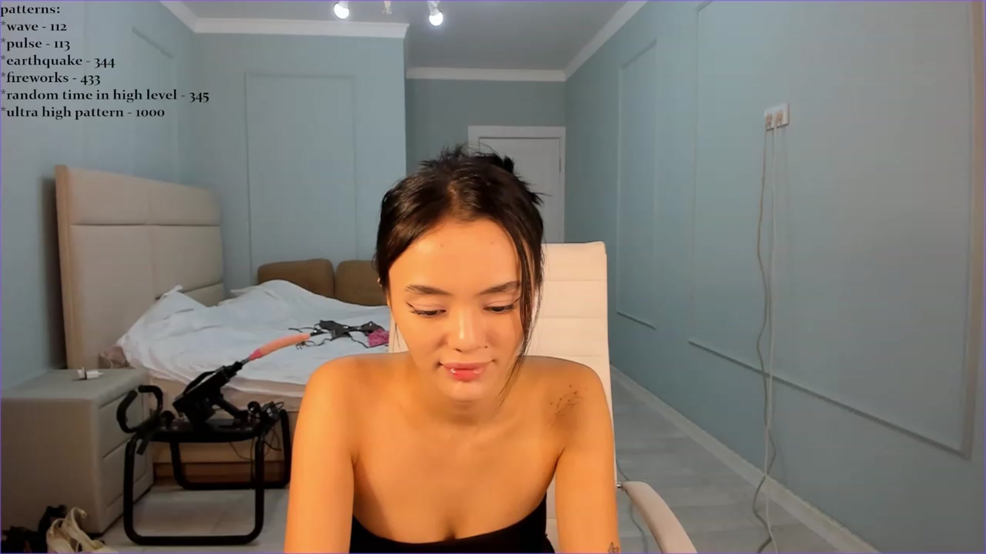 Gallery image thumbnail from Emma_clarc's myfreecams stream on, 09/30/2023, 08:01 image 2 of 20