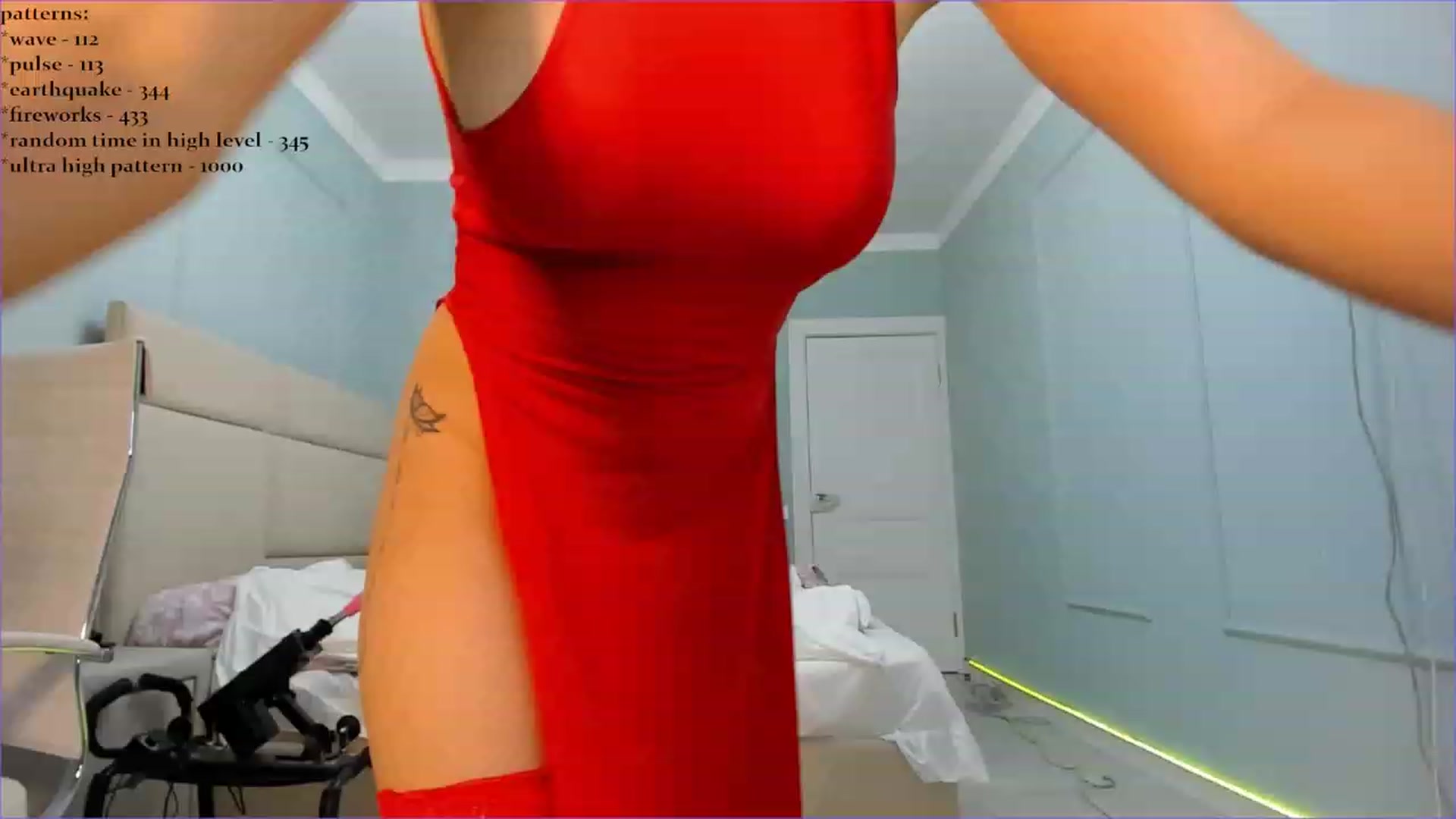 Gallery image thumbnail from Emma_clarc's myfreecams stream on, 10/08/2023, 19:17 image 8 of 20