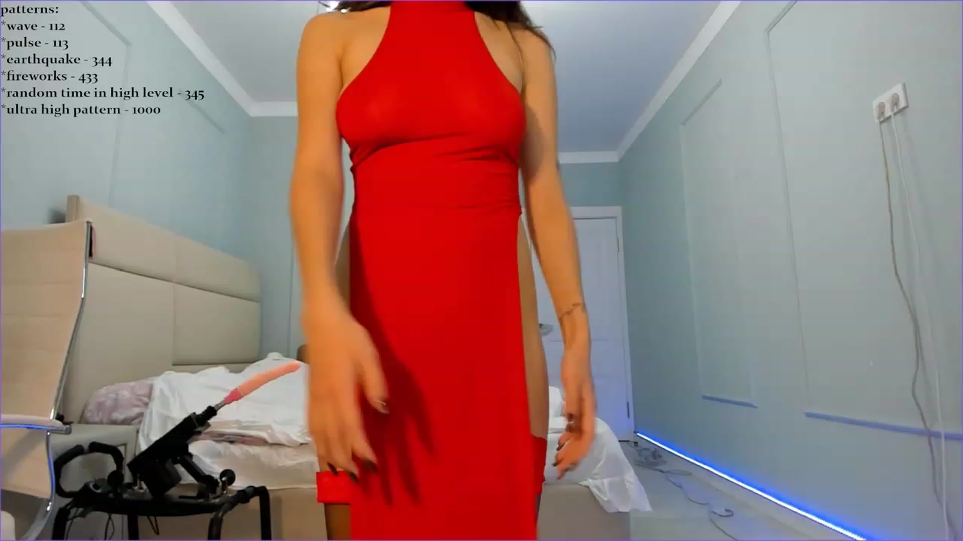 Gallery image thumbnail from Emma_clarc's myfreecams stream on, 10/08/2023, 19:17 image 13 of 20