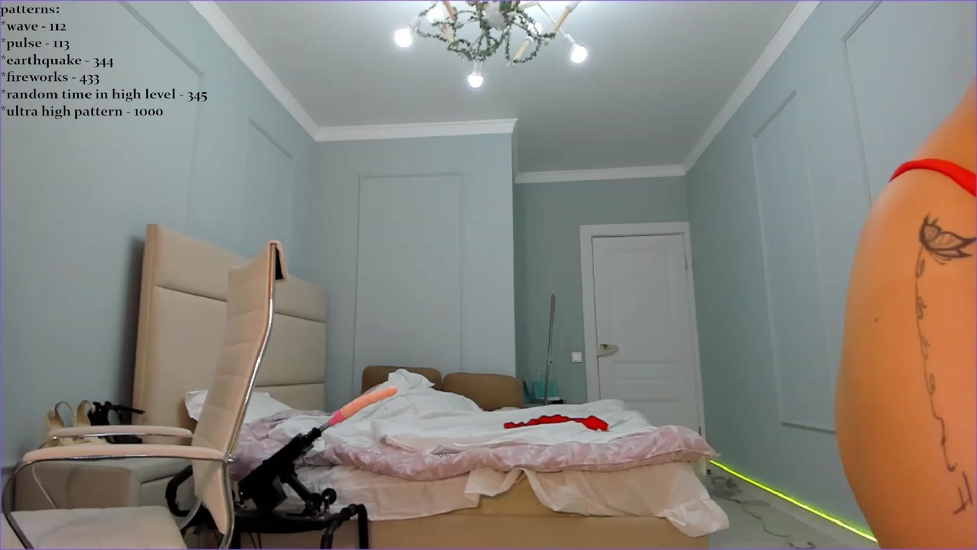 Gallery image thumbnail from Emma_clarc's myfreecams stream on, 10/09/2023, 07:09 image 6 of 20