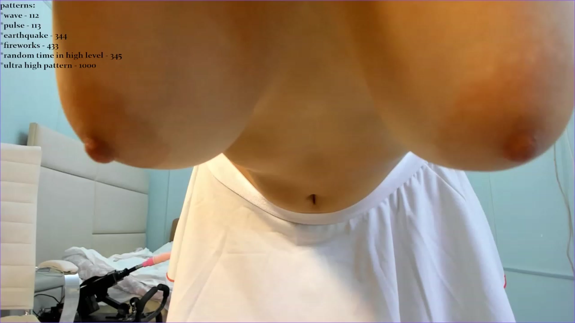 Gallery image thumbnail from Emma_clarc's myfreecams stream on, 10/10/2023, 06:47 image 16 of 20