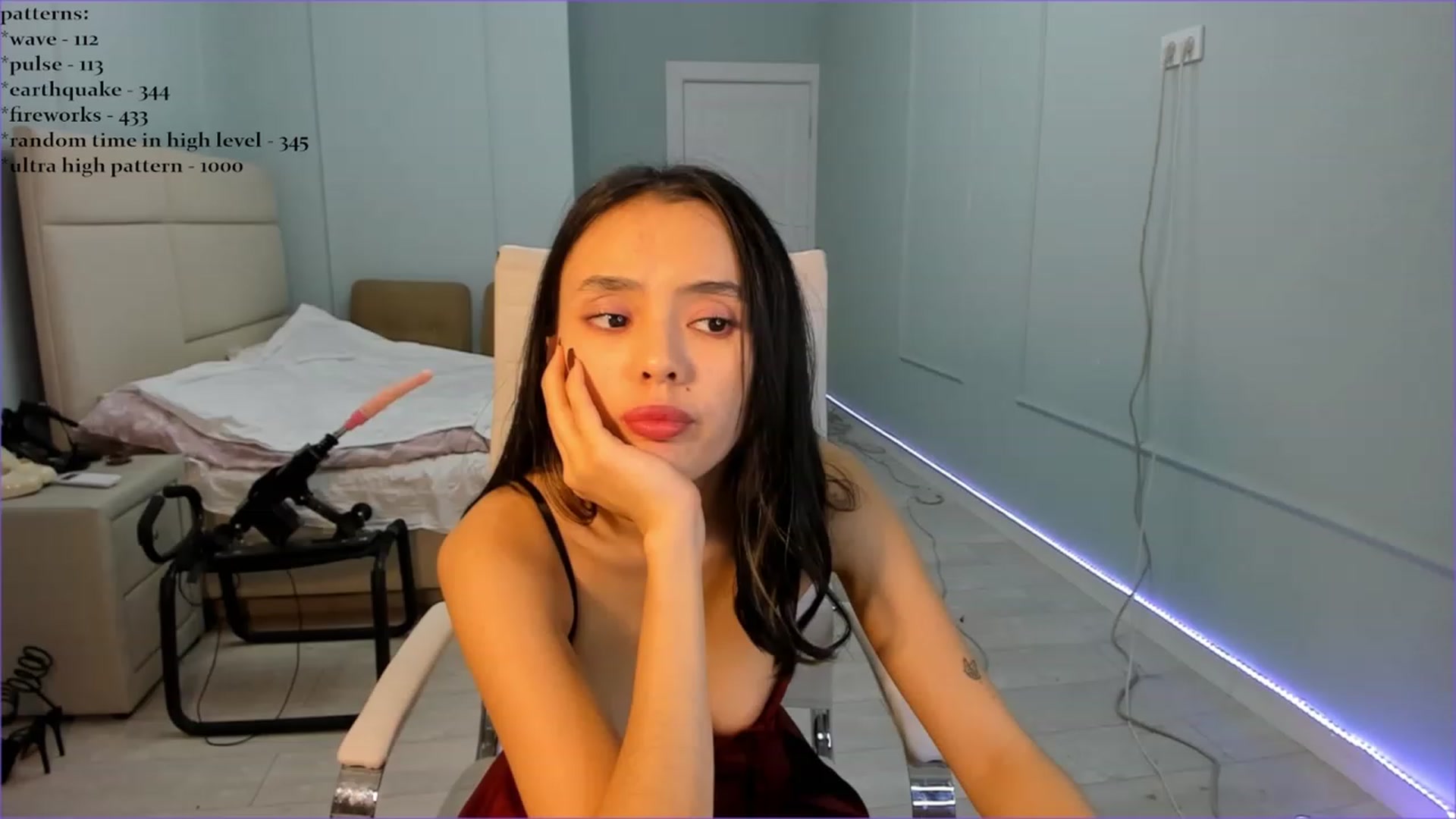 Gallery image thumbnail from Emma_clarc's myfreecams stream on, 10/11/2023, 16:47 image 4 of 20