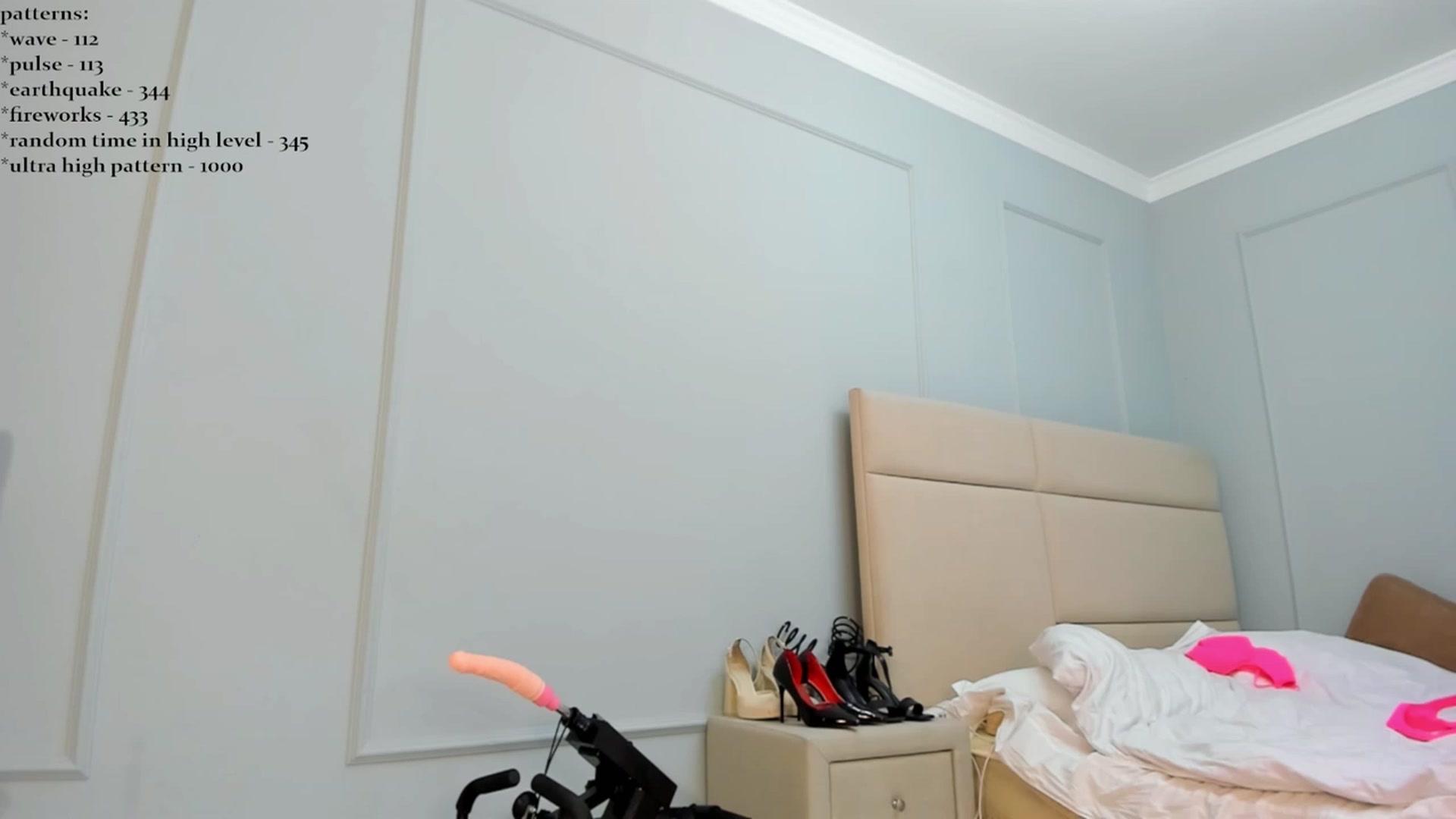 Gallery image thumbnail from Emma_clarc's myfreecams stream on, 10/23/2023, 07:43 image 3 of 20