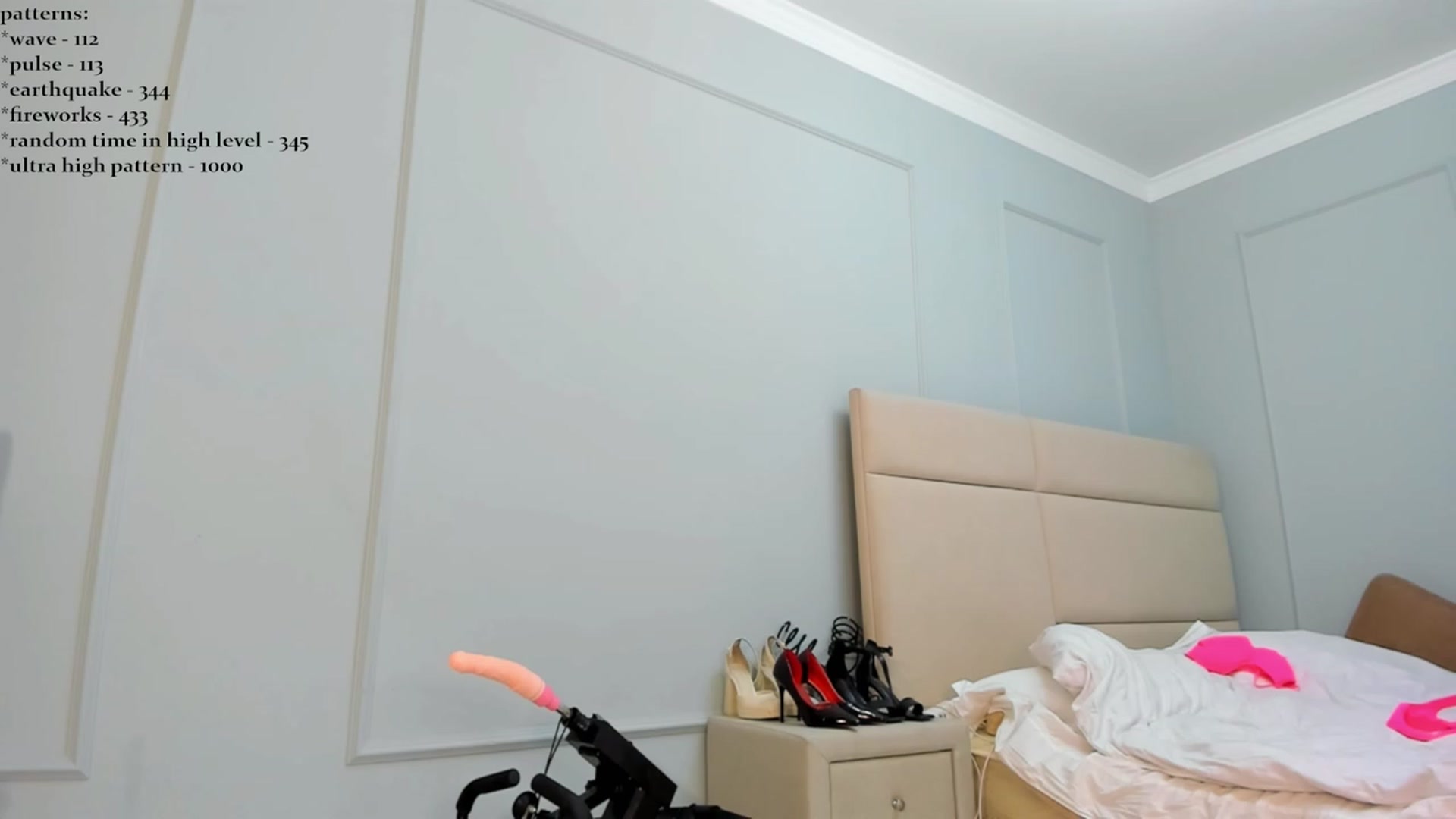 Gallery image thumbnail from Emma_clarc's myfreecams stream on, 10/23/2023, 07:43 image 4 of 20