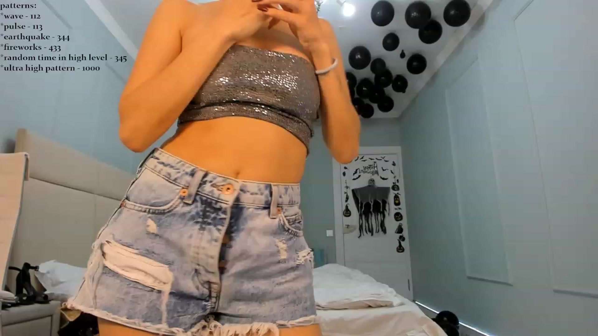 Gallery image thumbnail from Emma_clarc's myfreecams stream on, 10/24/2023, 15:03 image 6 of 20