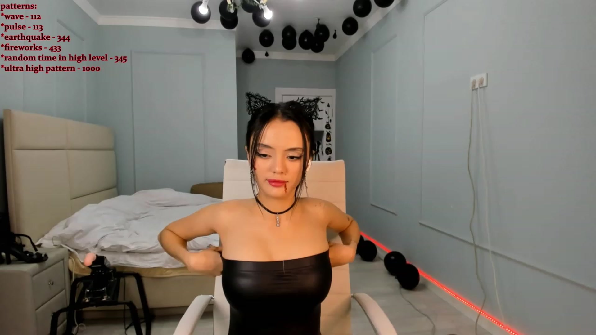 Gallery image thumbnail from Emma_clarc's myfreecams stream on, 10/30/2023, 19:15 image 14 of 20