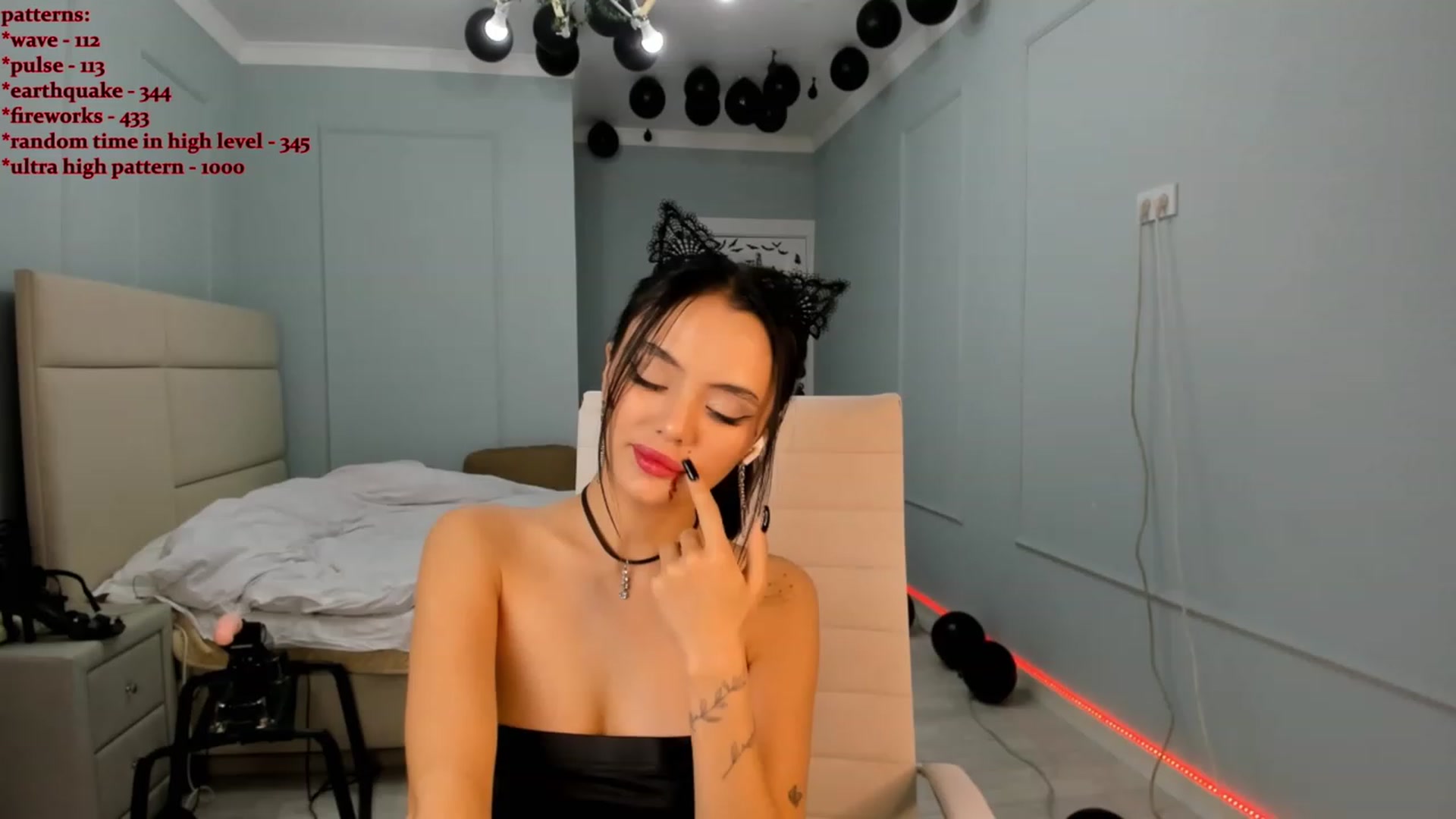 Gallery image thumbnail from Emma_clarc's myfreecams stream on, 10/30/2023, 19:15 image 20 of 20
