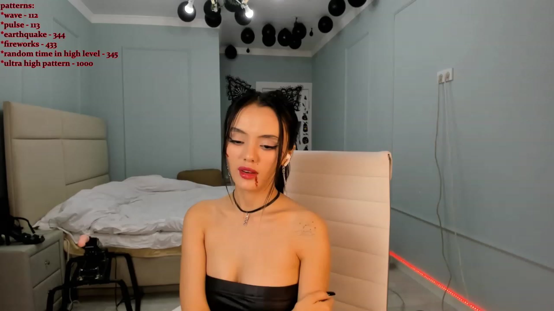 Gallery image thumbnail from Emma_clarc's myfreecams stream on, 10/30/2023, 19:15 image 13 of 20
