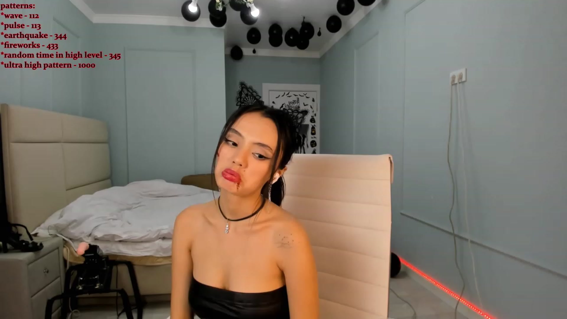 Gallery image thumbnail from Emma_clarc's myfreecams stream on, 10/30/2023, 19:15 image 2 of 20