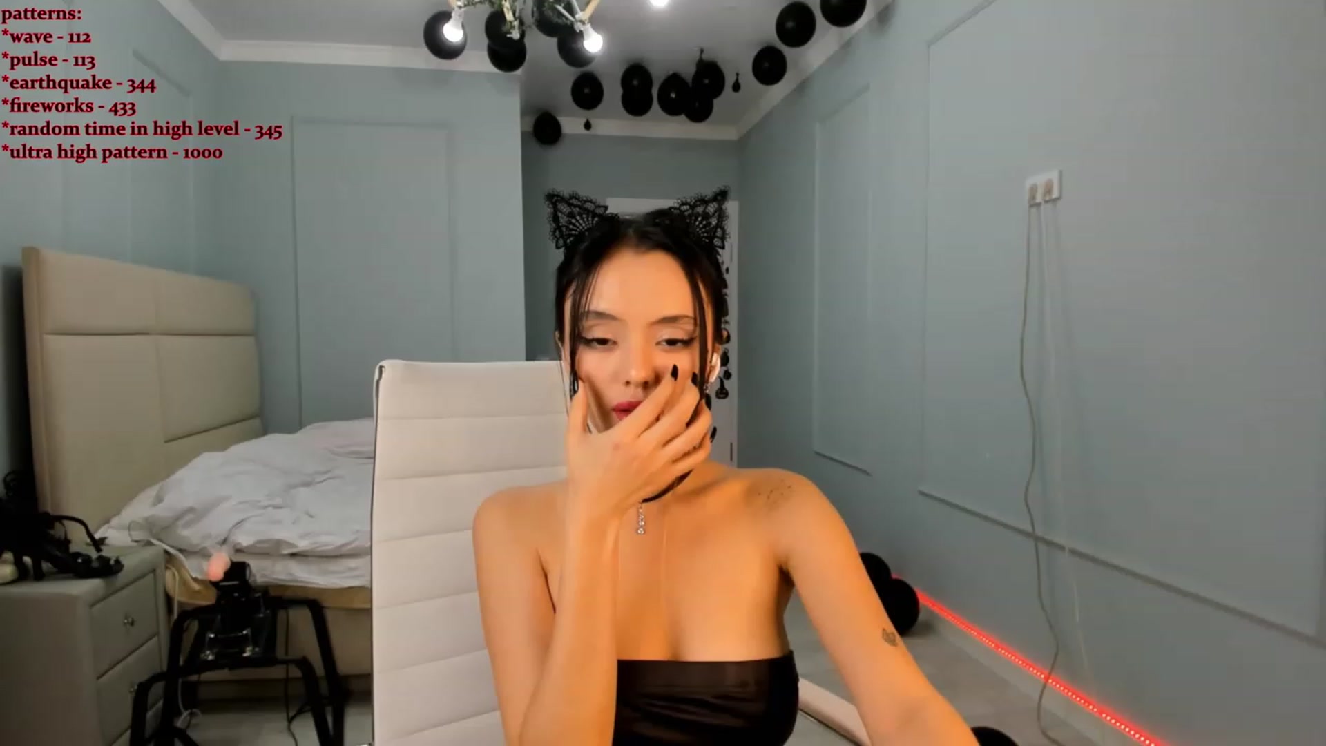 Gallery image thumbnail from Emma_clarc's myfreecams stream on, 10/30/2023, 19:28 image 11 of 20