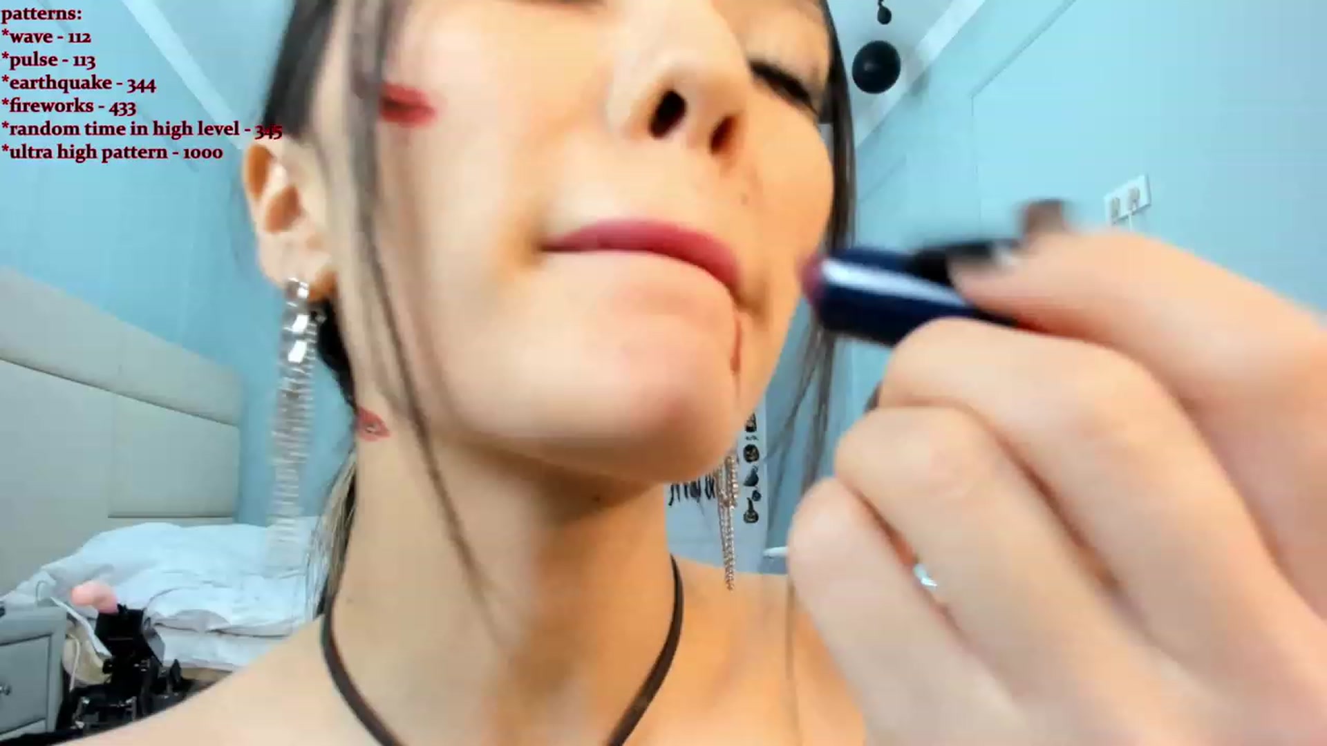 Gallery image thumbnail from Emma_clarc's myfreecams stream on, 10/30/2023, 19:28 image 14 of 20