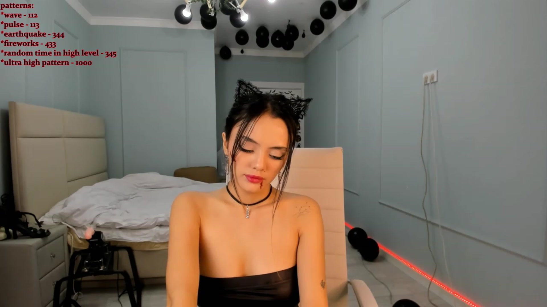 Gallery image thumbnail from Emma_clarc's myfreecams stream on, 10/30/2023, 19:28 image 6 of 20