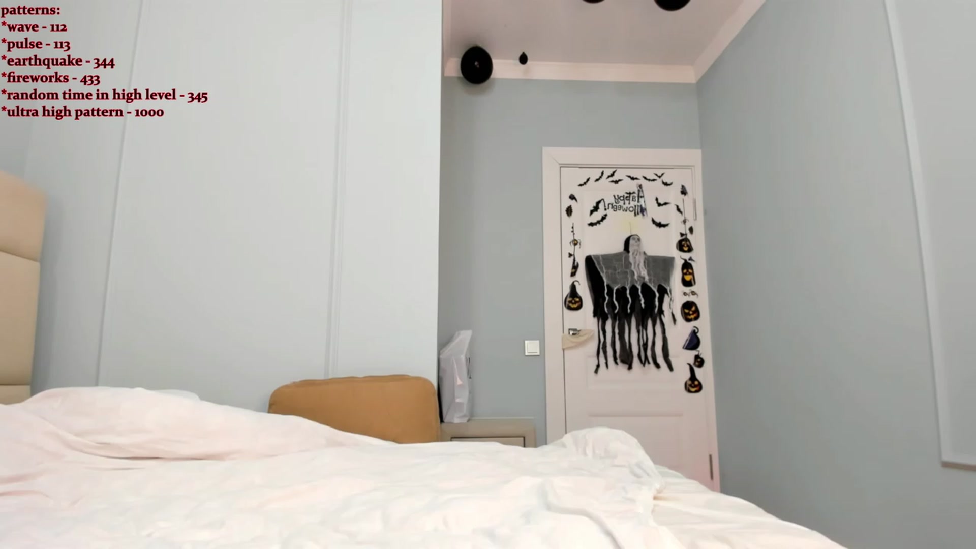 Gallery image thumbnail from Emma_clarc's myfreecams stream on, 10/30/2023, 21:10 image 16 of 20