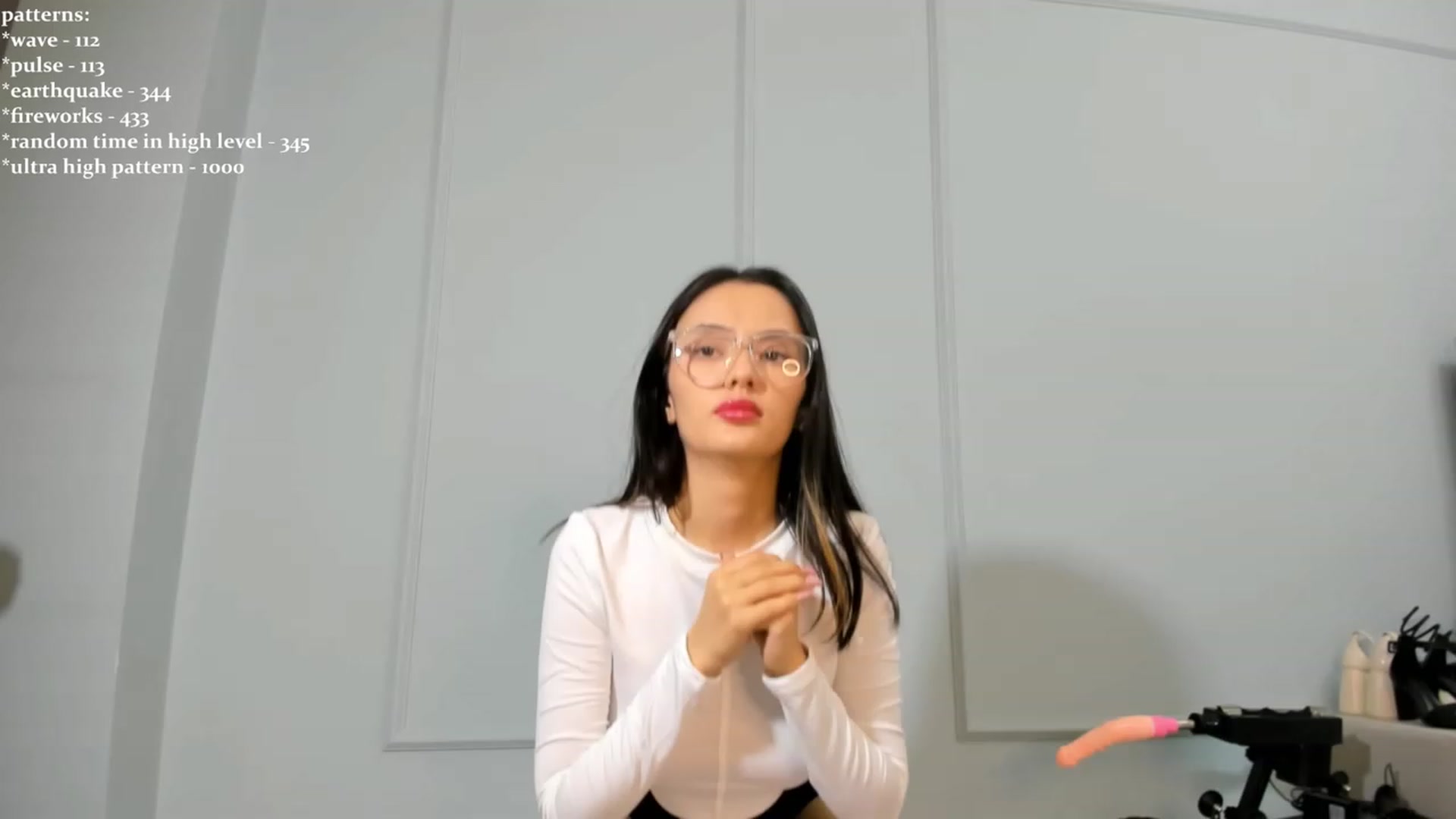 Gallery image thumbnail from Emma_clarc's myfreecams stream on, 11/24/2023, 11:33 image 11 of 20