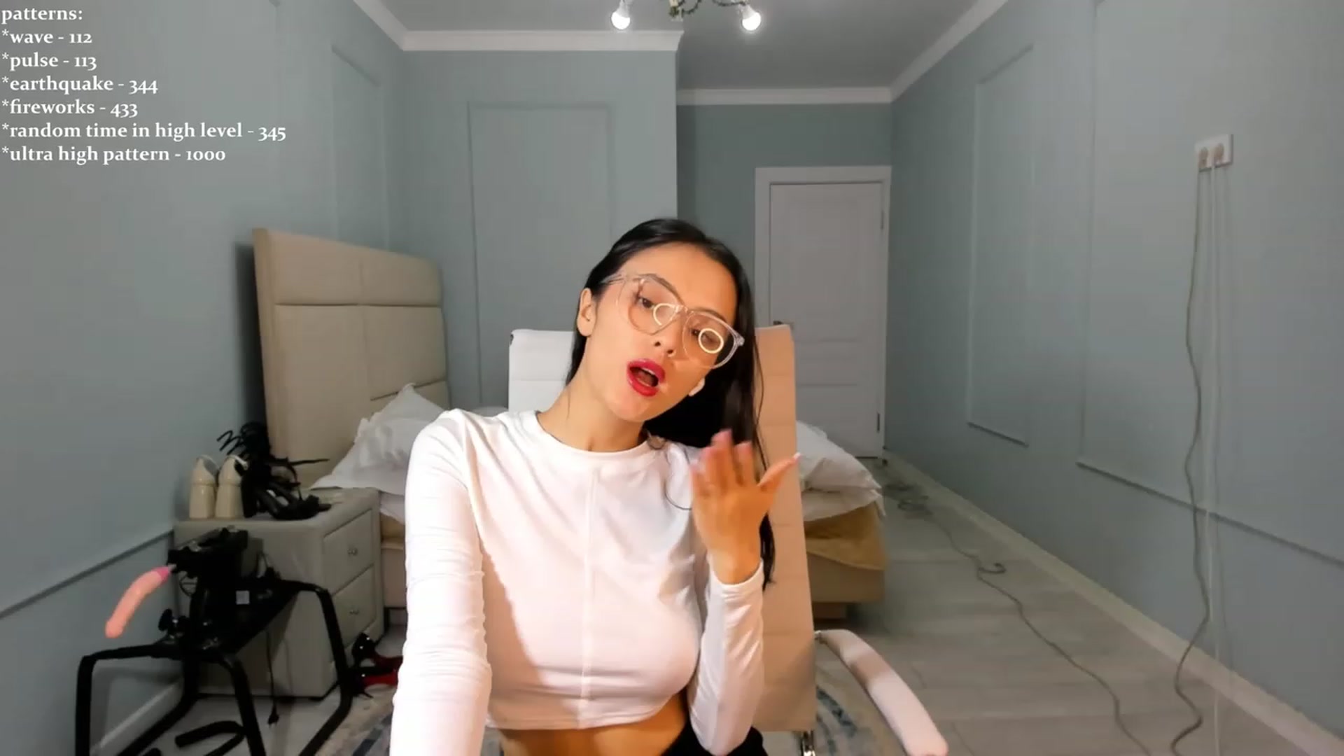 Gallery image thumbnail from Emma_clarc's myfreecams stream on, 11/24/2023, 11:33 image 1 of 20