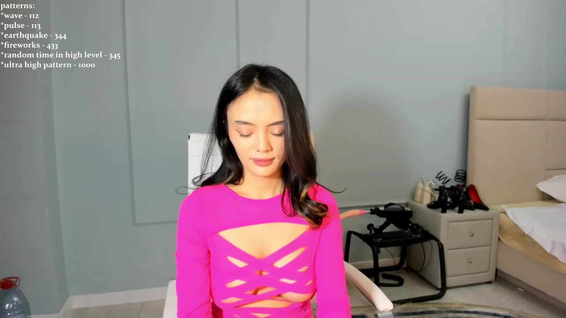 Gallery image thumbnail from Emma_clarc's myfreecams stream on, 11/26/2023, 16:44 image 12 of 20