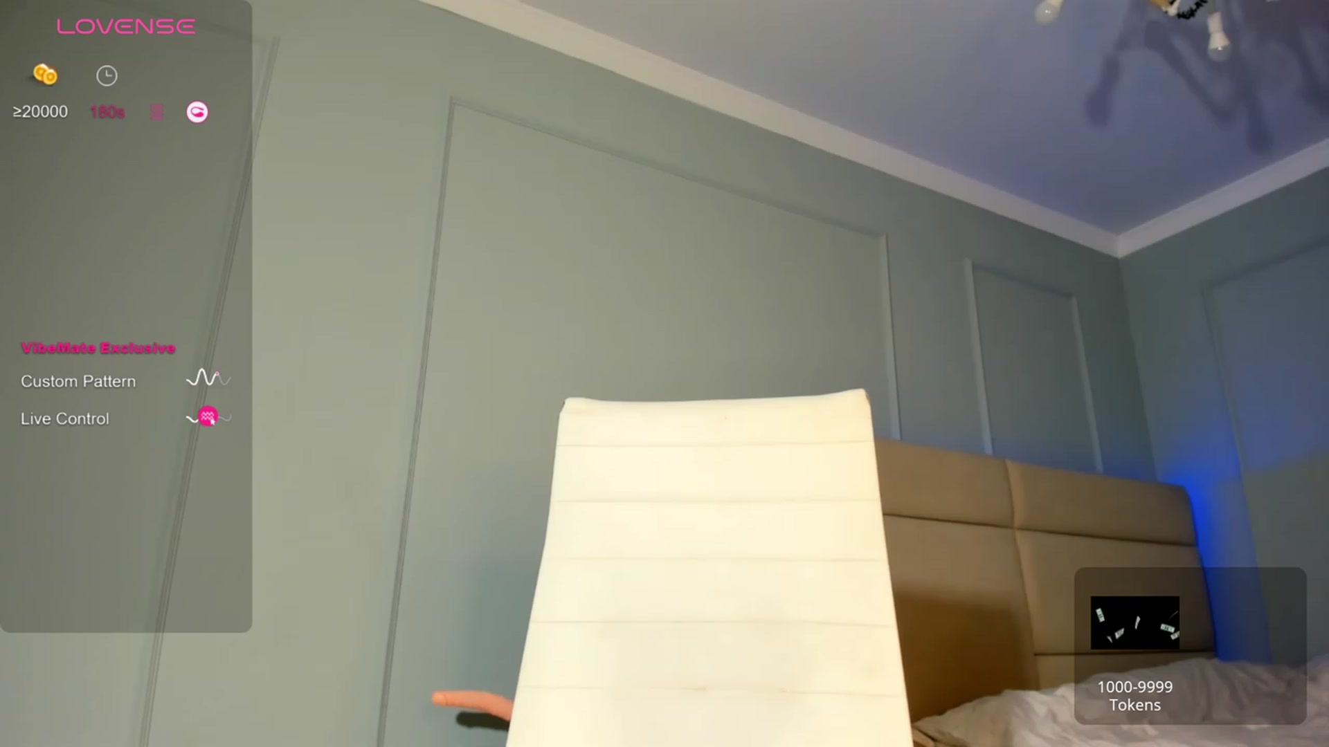 Gallery image thumbnail from Emma_clarc's myfreecams stream on, 12/12/2023, 01:15 image 7 of 20