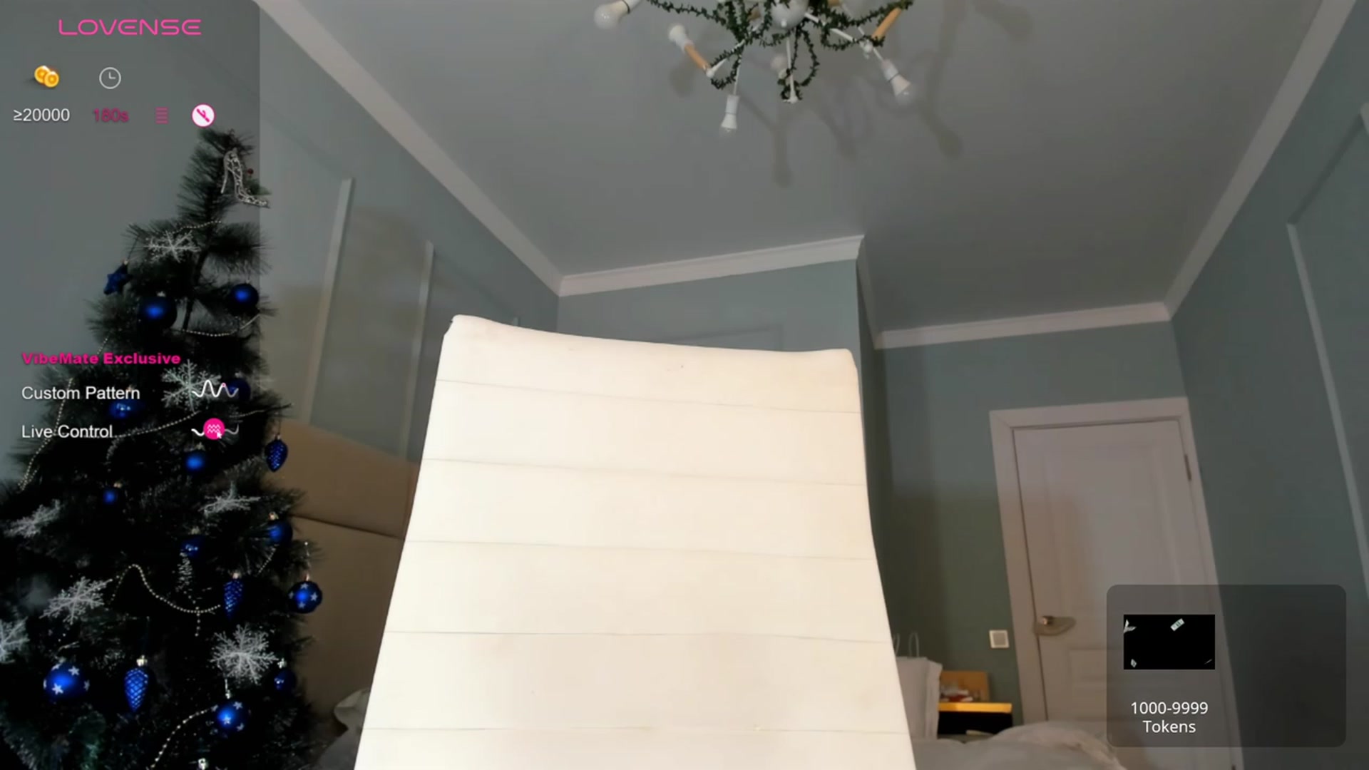Gallery image thumbnail from Emma_clarc's myfreecams stream on, 12/25/2023, 05:25 image 9 of 20