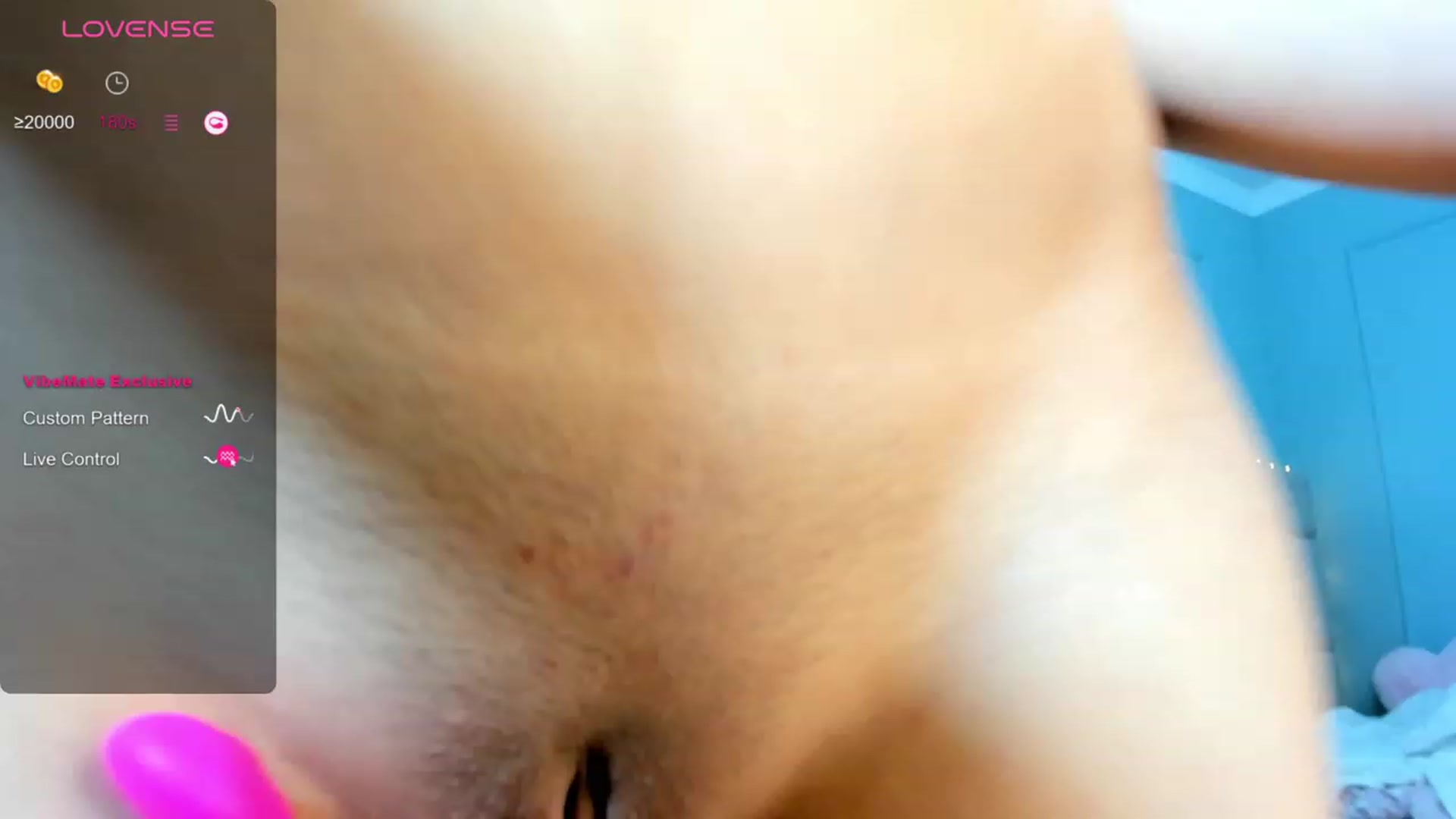 Gallery image thumbnail from Emma_clarc's myfreecams stream on, 01/15/2024, 10:44 image 4 of 20